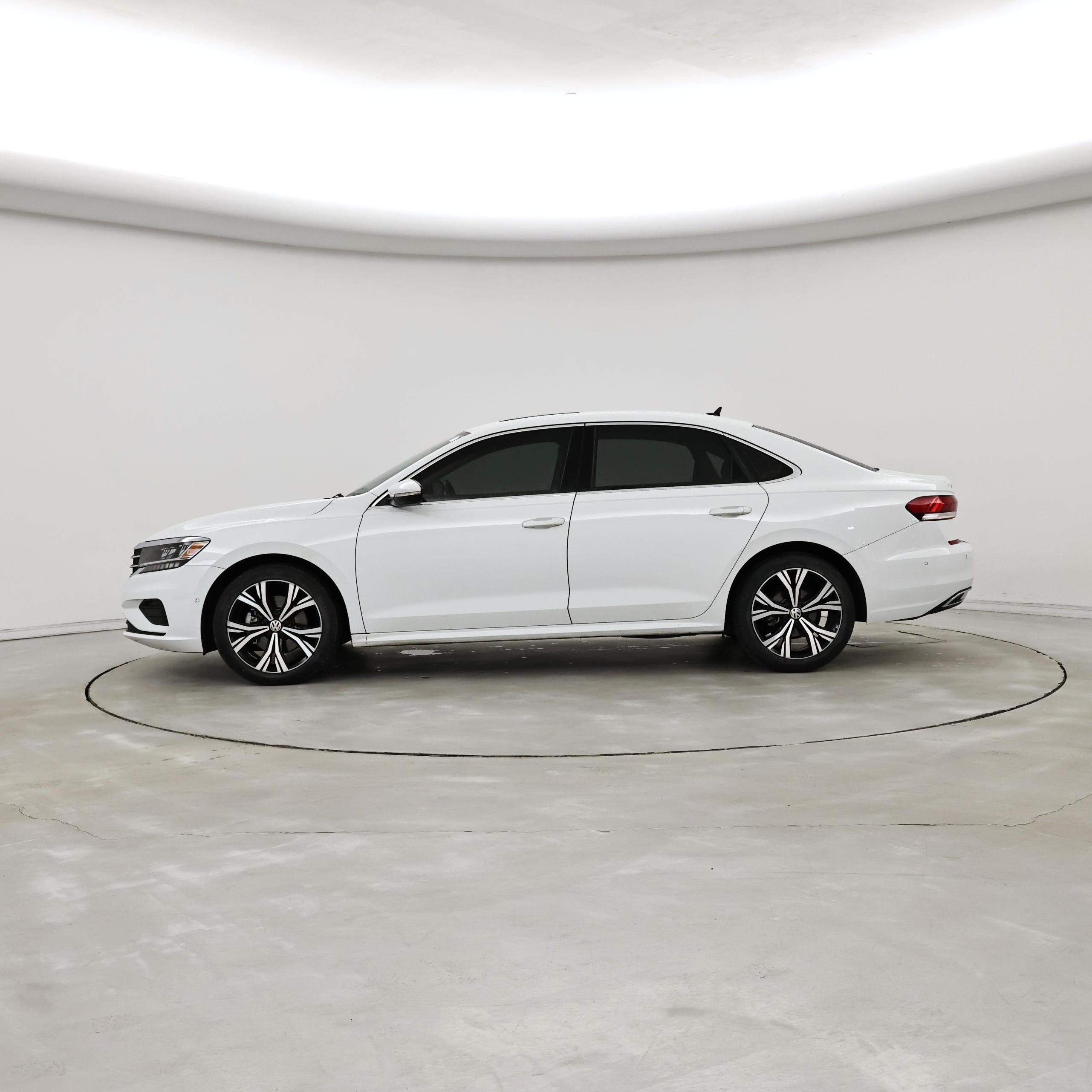 Thumbnail: 2020 Volkswagen Passat - 3