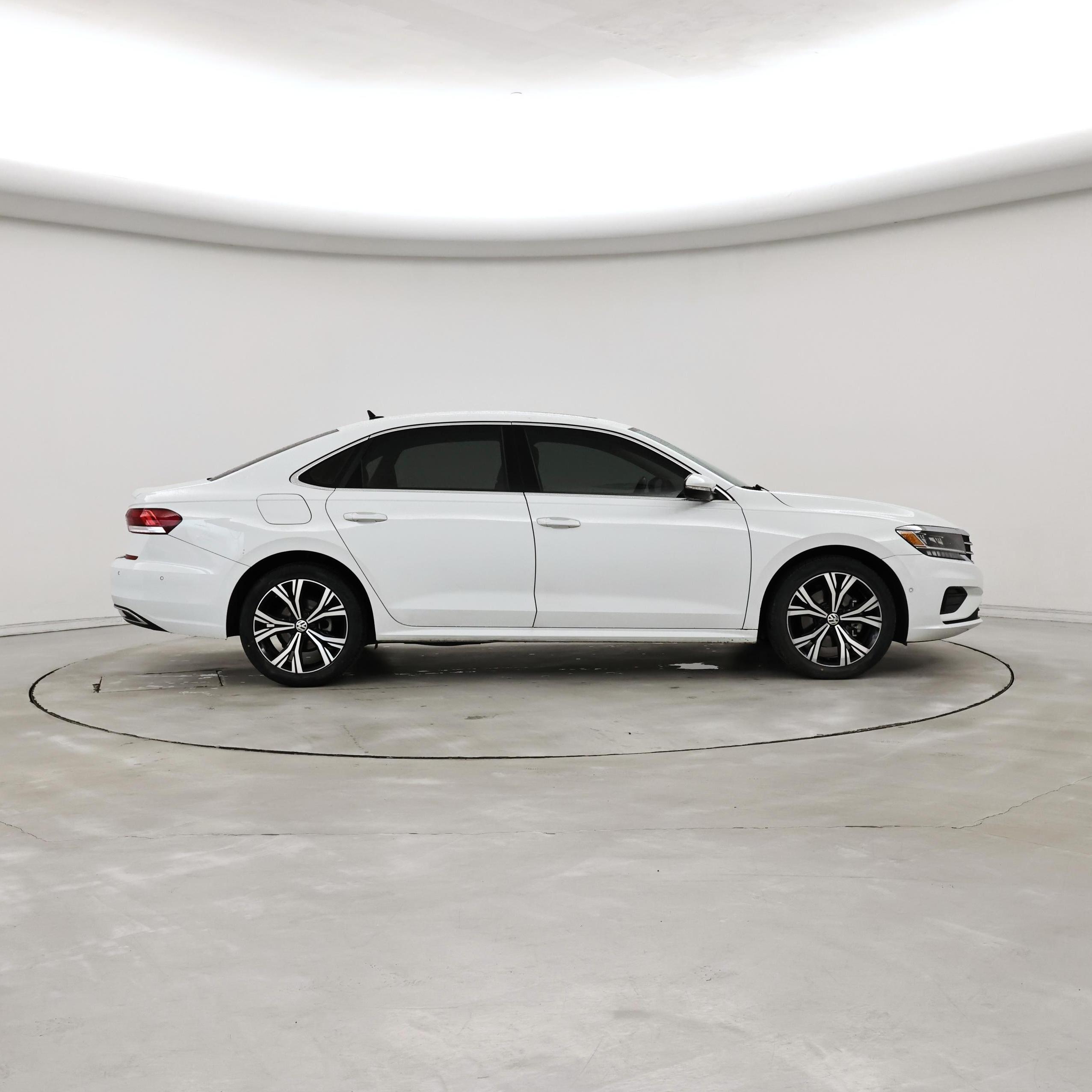Thumbnail: 2020 Volkswagen Passat - 7