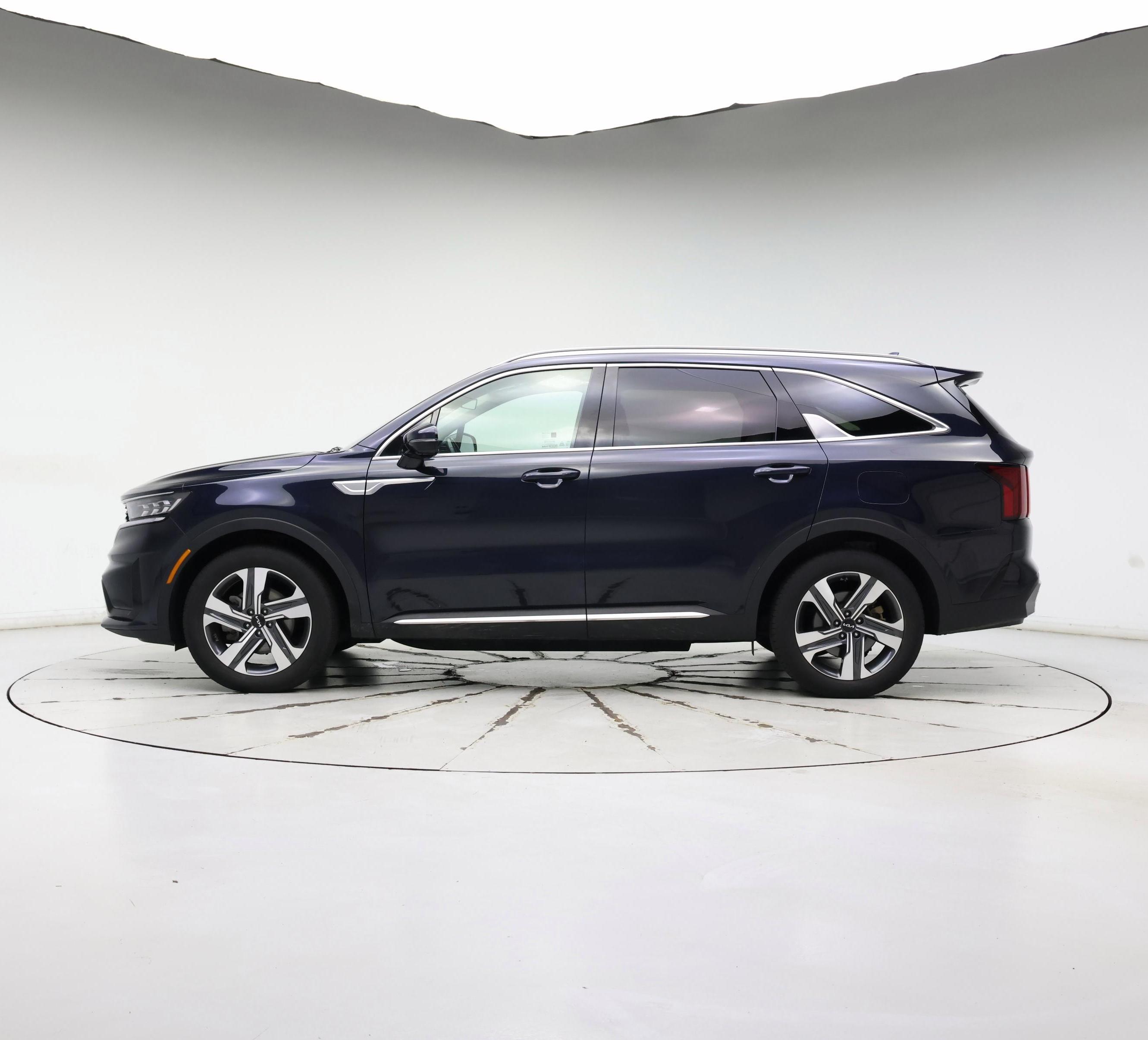 Thumbnail: 2022 Kia Sorento - 3