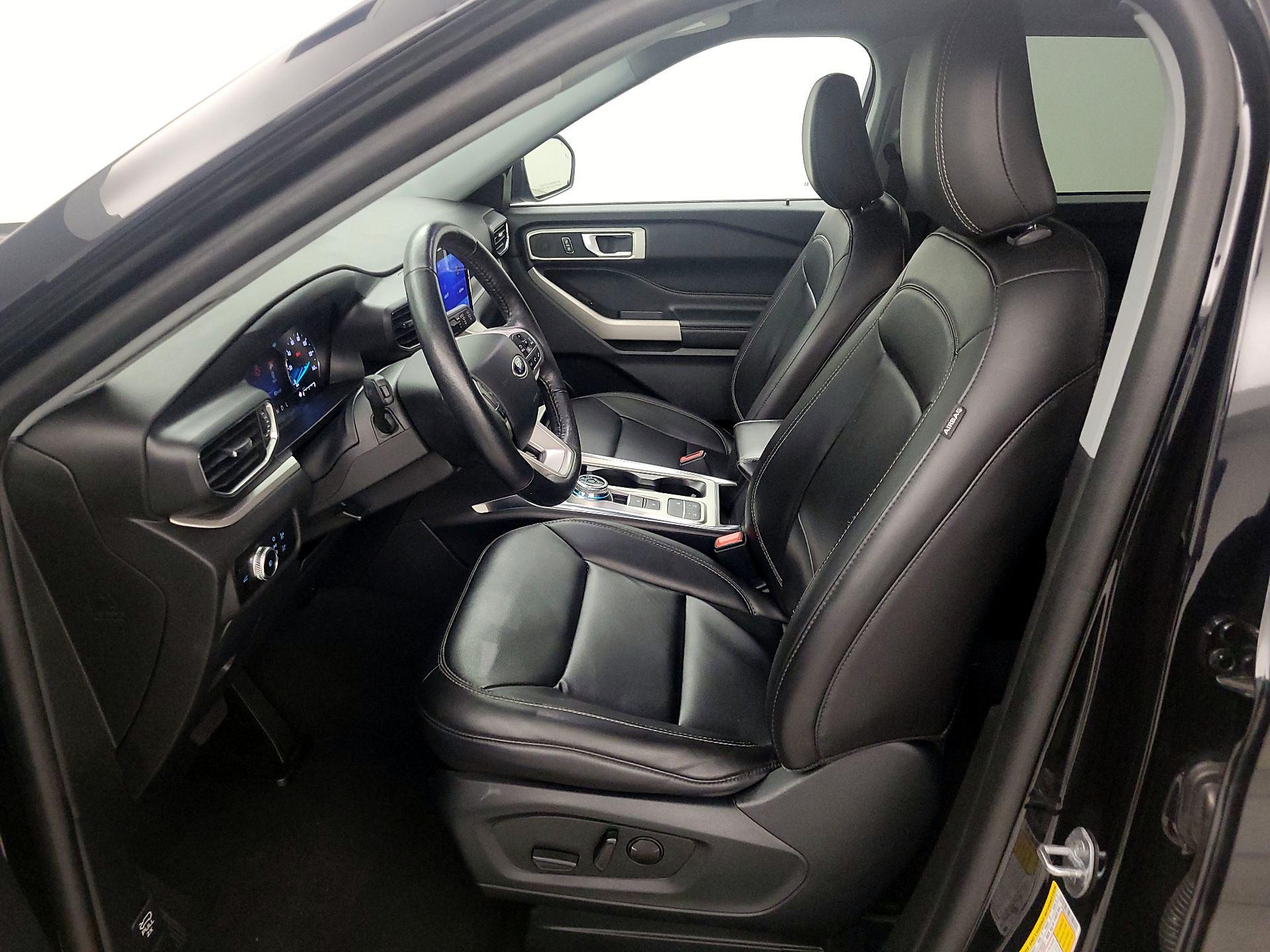 Thumbnail: 2023 Ford Explorer - 11