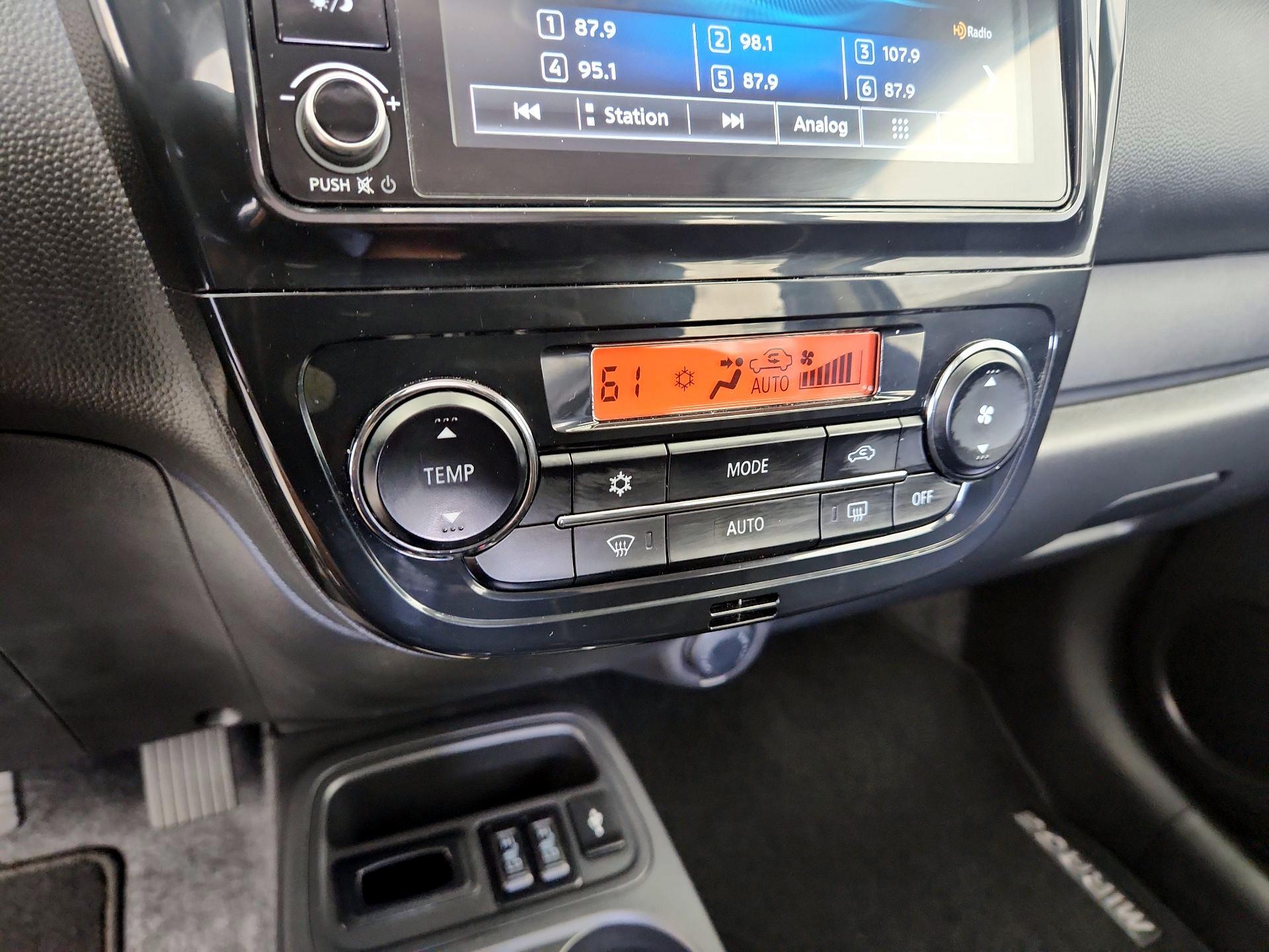 Thumbnail: 2022 Mitsubishi Mirage - 16