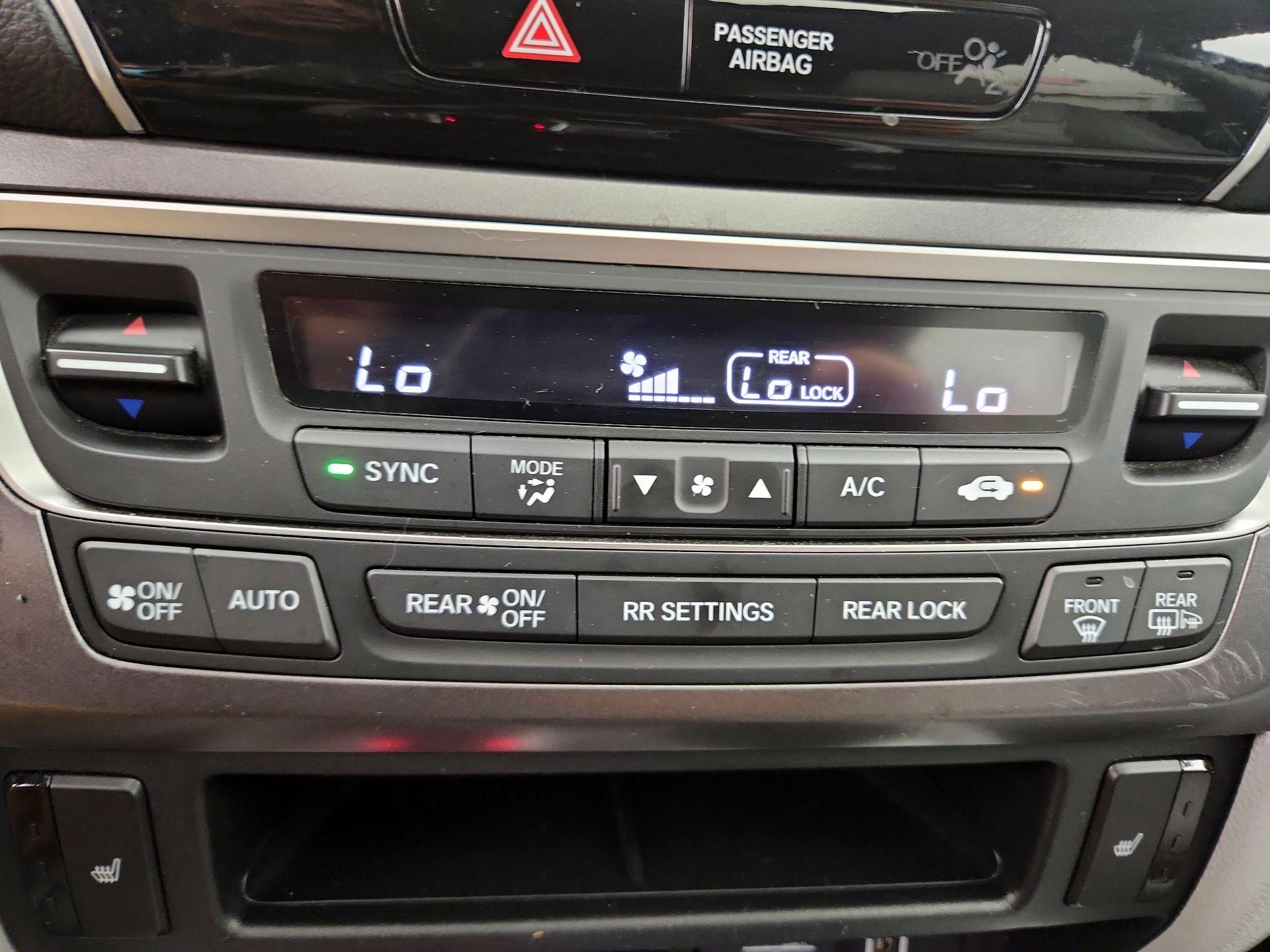 Thumbnail: 2021 Honda Pilot - 16