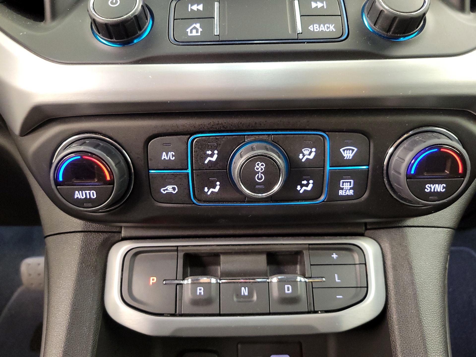 Thumbnail: 2022 GMC Acadia - 16