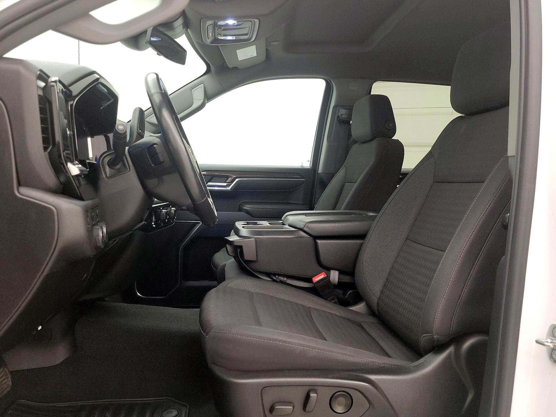 Thumbnail: 2022 Chevrolet Silverado 1500 - 11