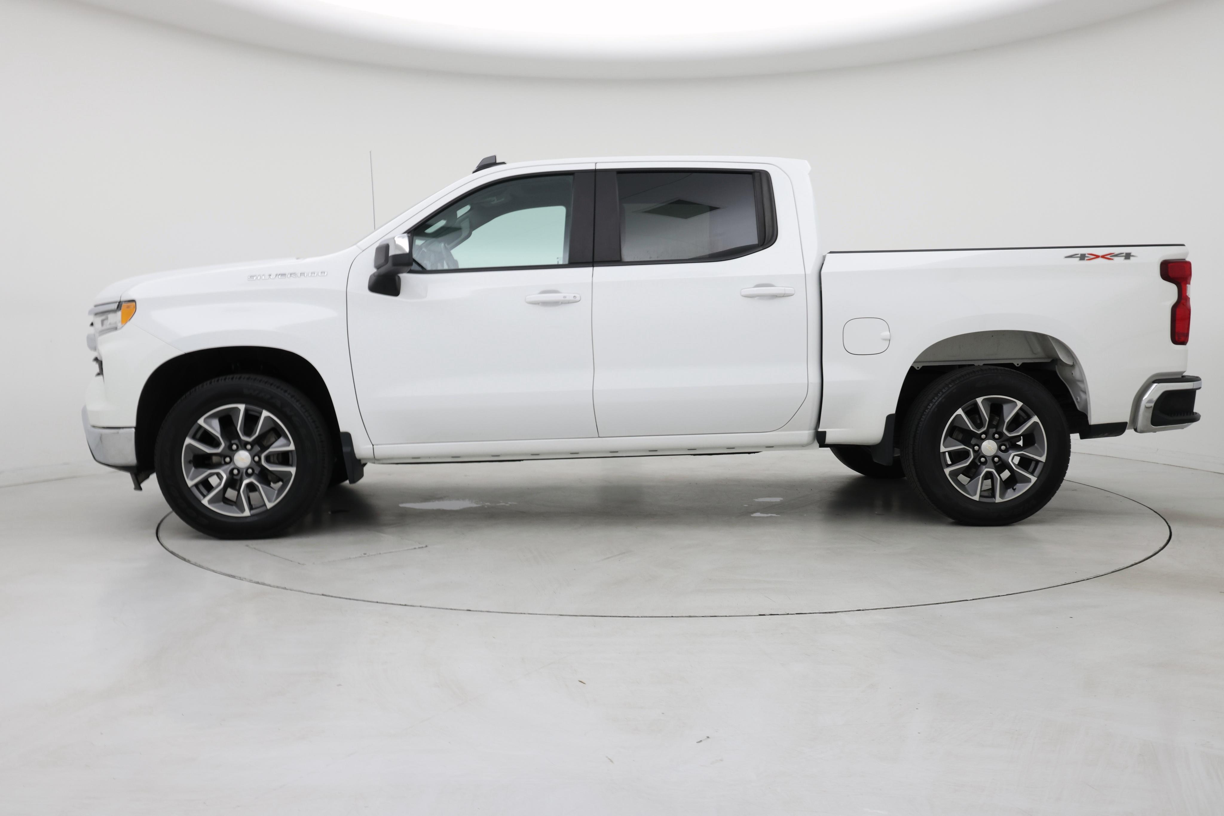 Thumbnail: 2022 Chevrolet Silverado 1500 - 3