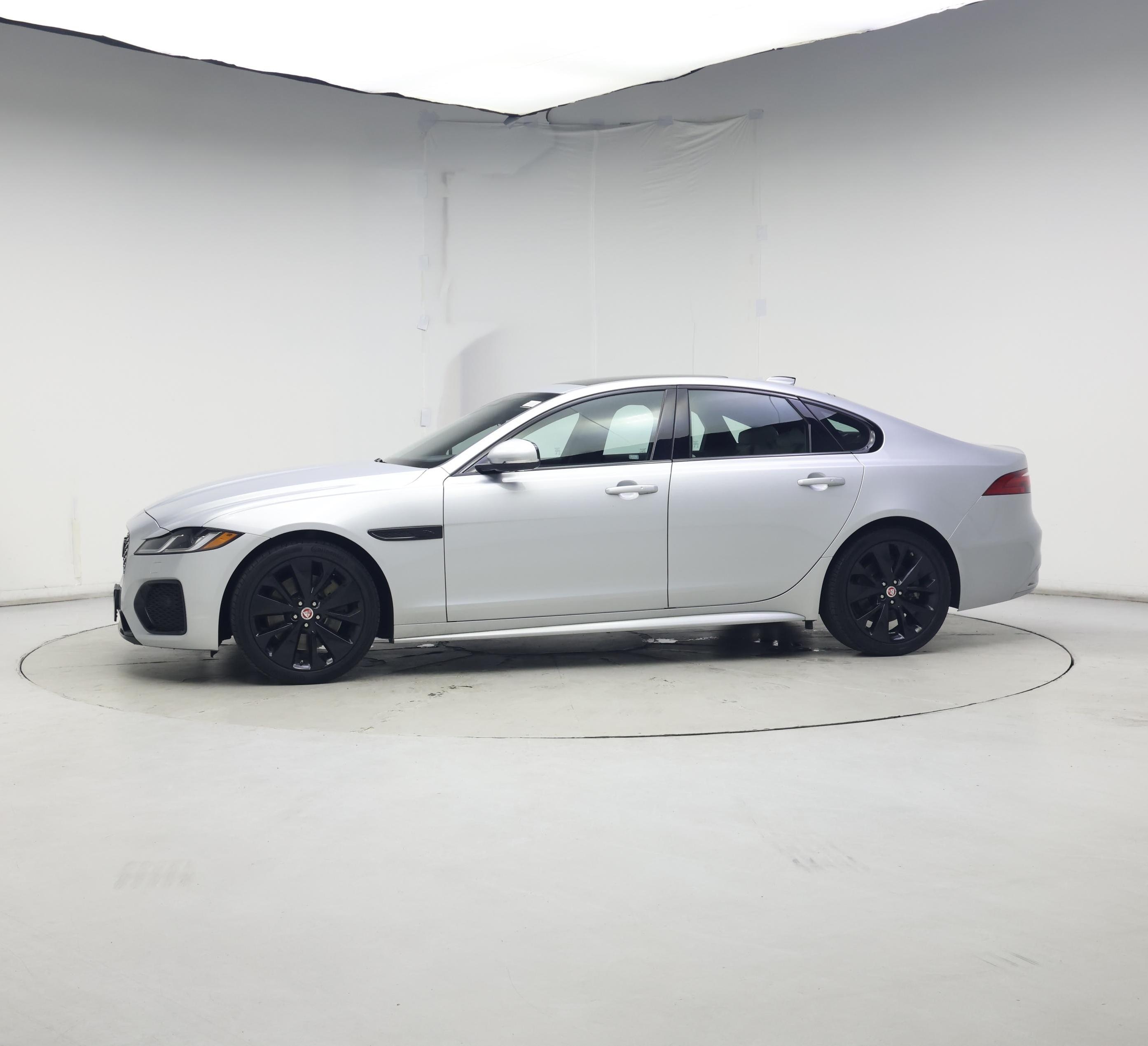 Thumbnail: 2022 Jaguar XF - 3