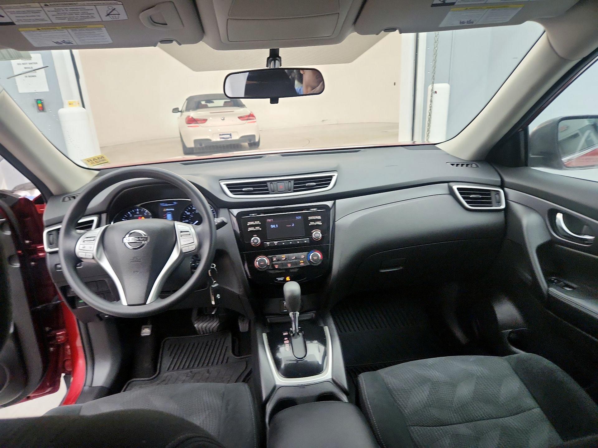 Thumbnail: 2016 Nissan Rogue - 9