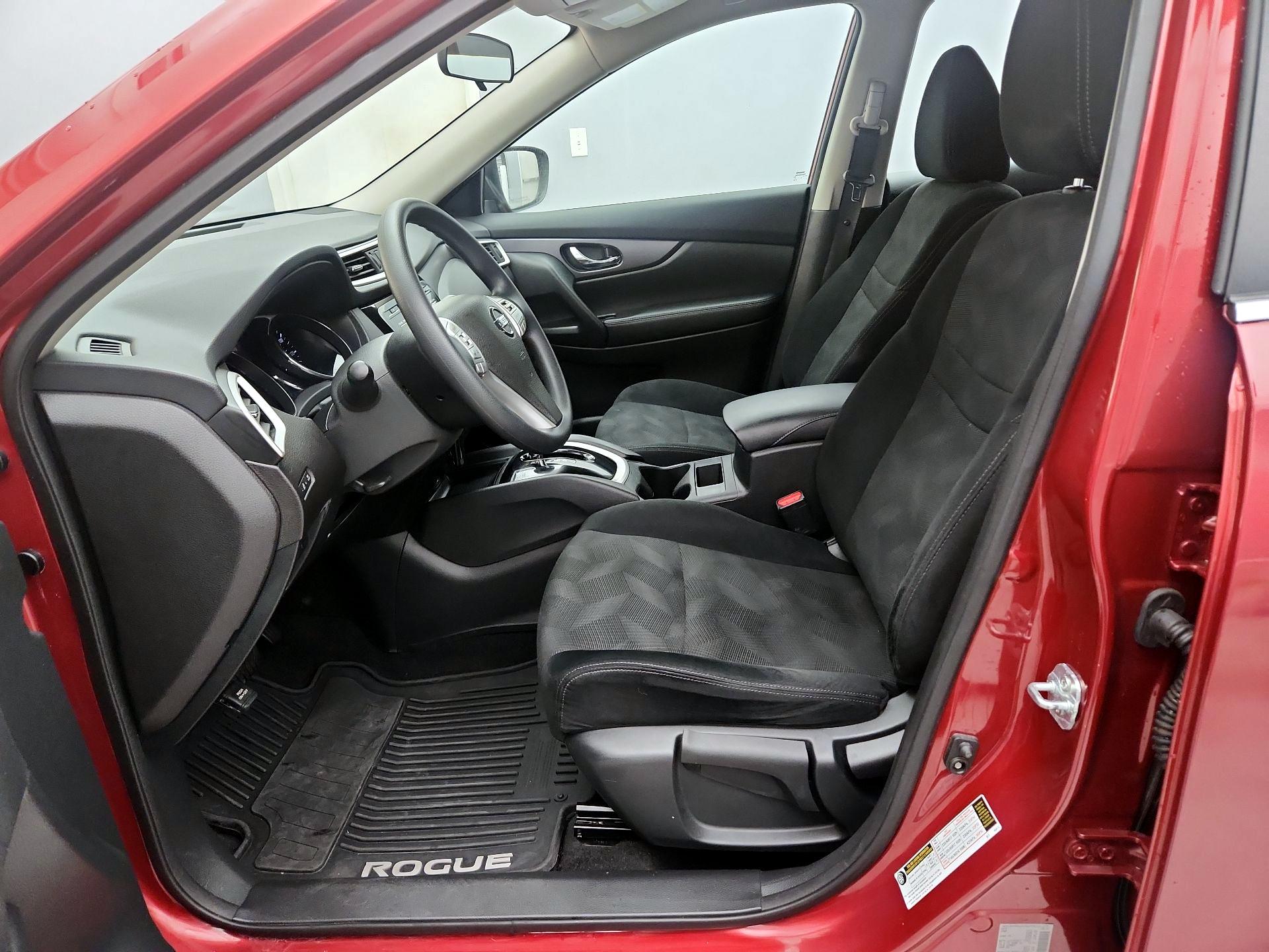 Thumbnail: 2016 Nissan Rogue - 11