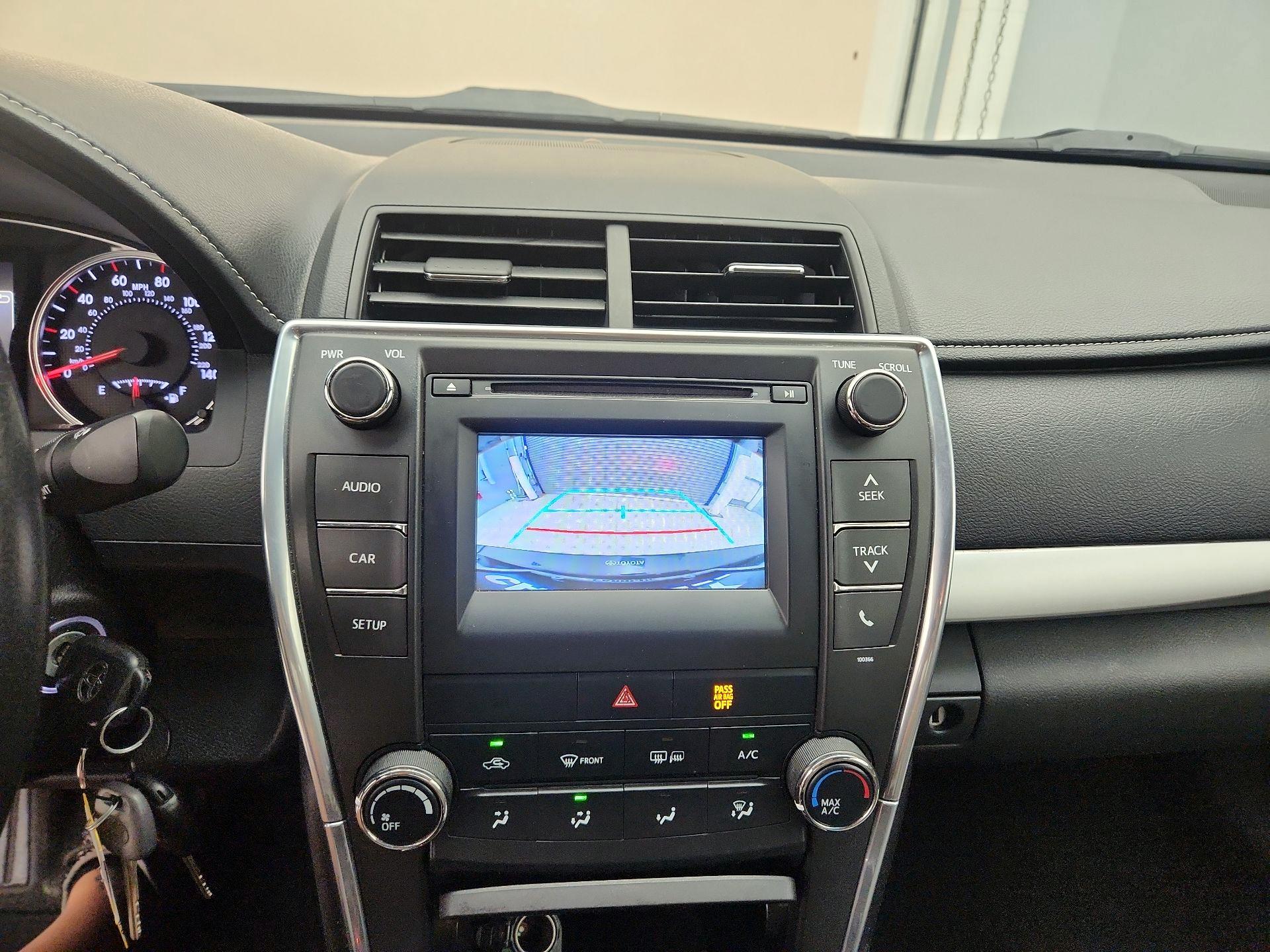 Thumbnail: 2015 Toyota Camry - 14