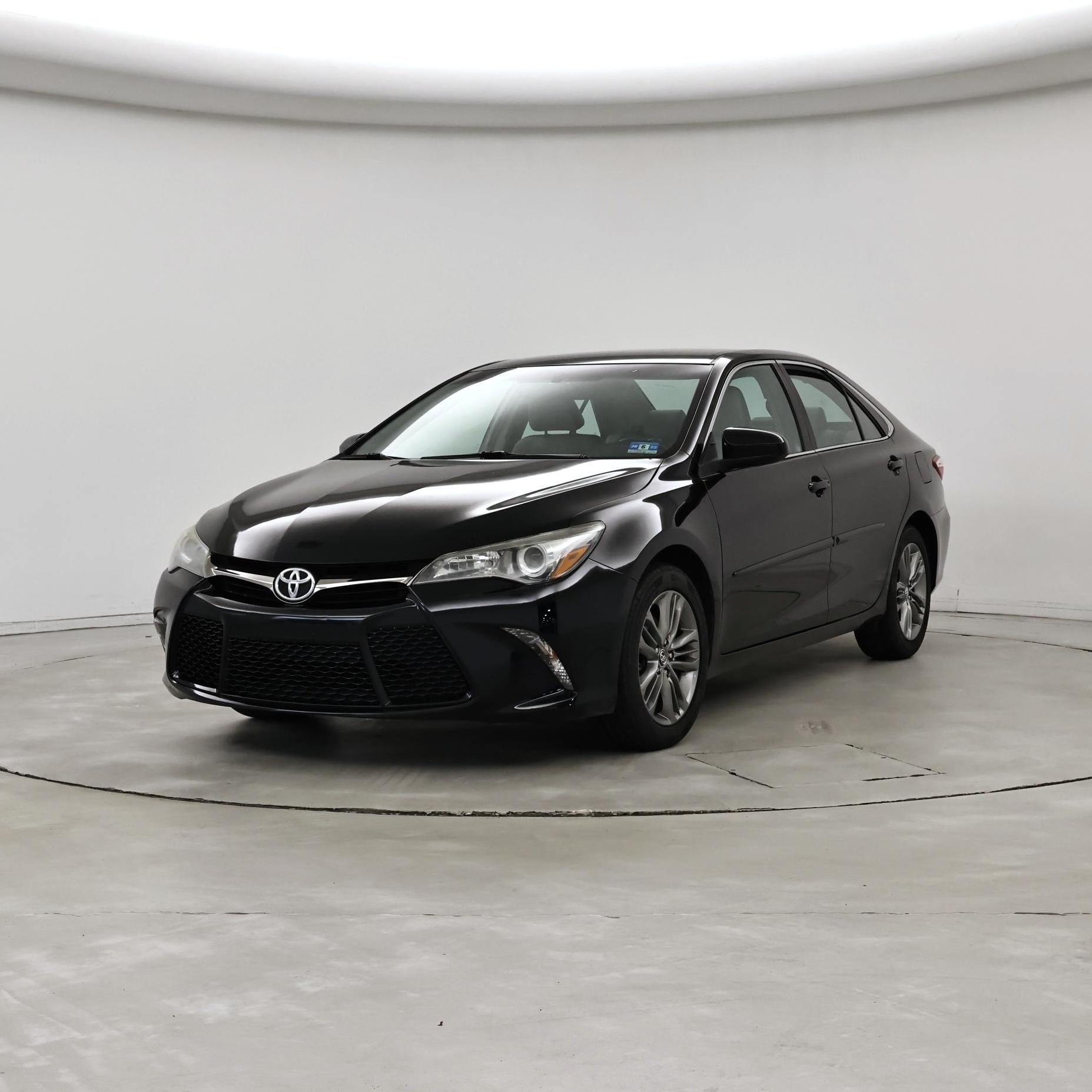 Thumbnail: 2015 Toyota Camry - 4