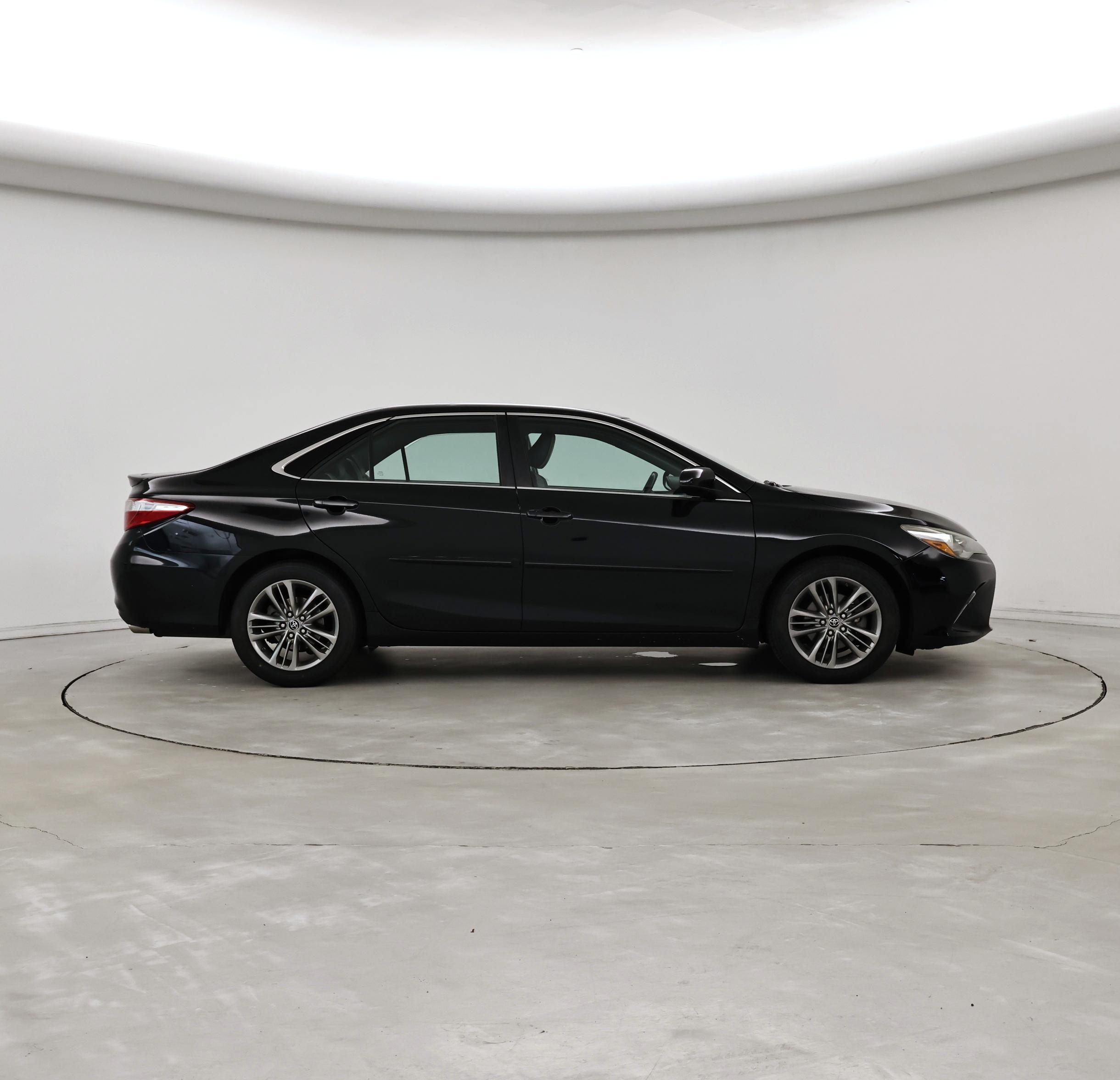Thumbnail: 2015 Toyota Camry - 7