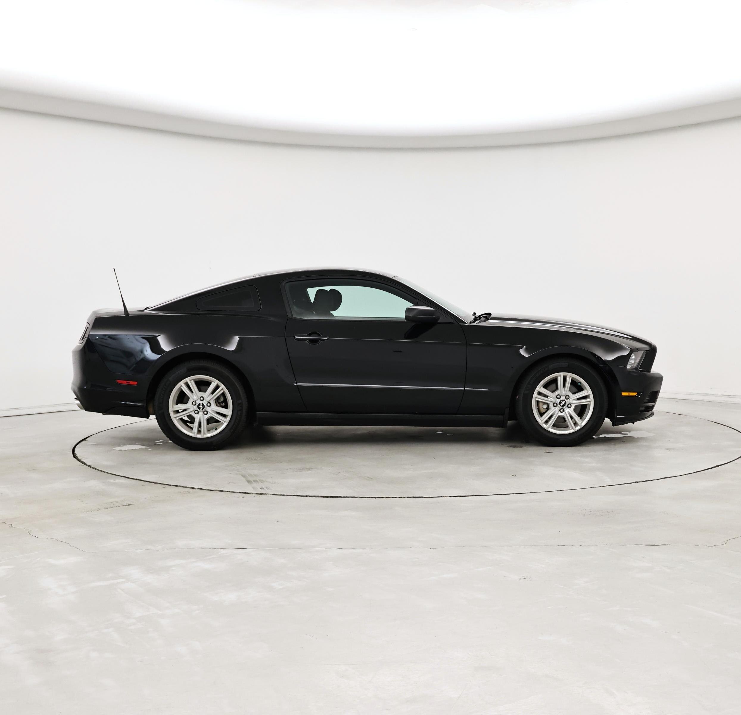 Thumbnail: 2014 Ford Mustang - 7