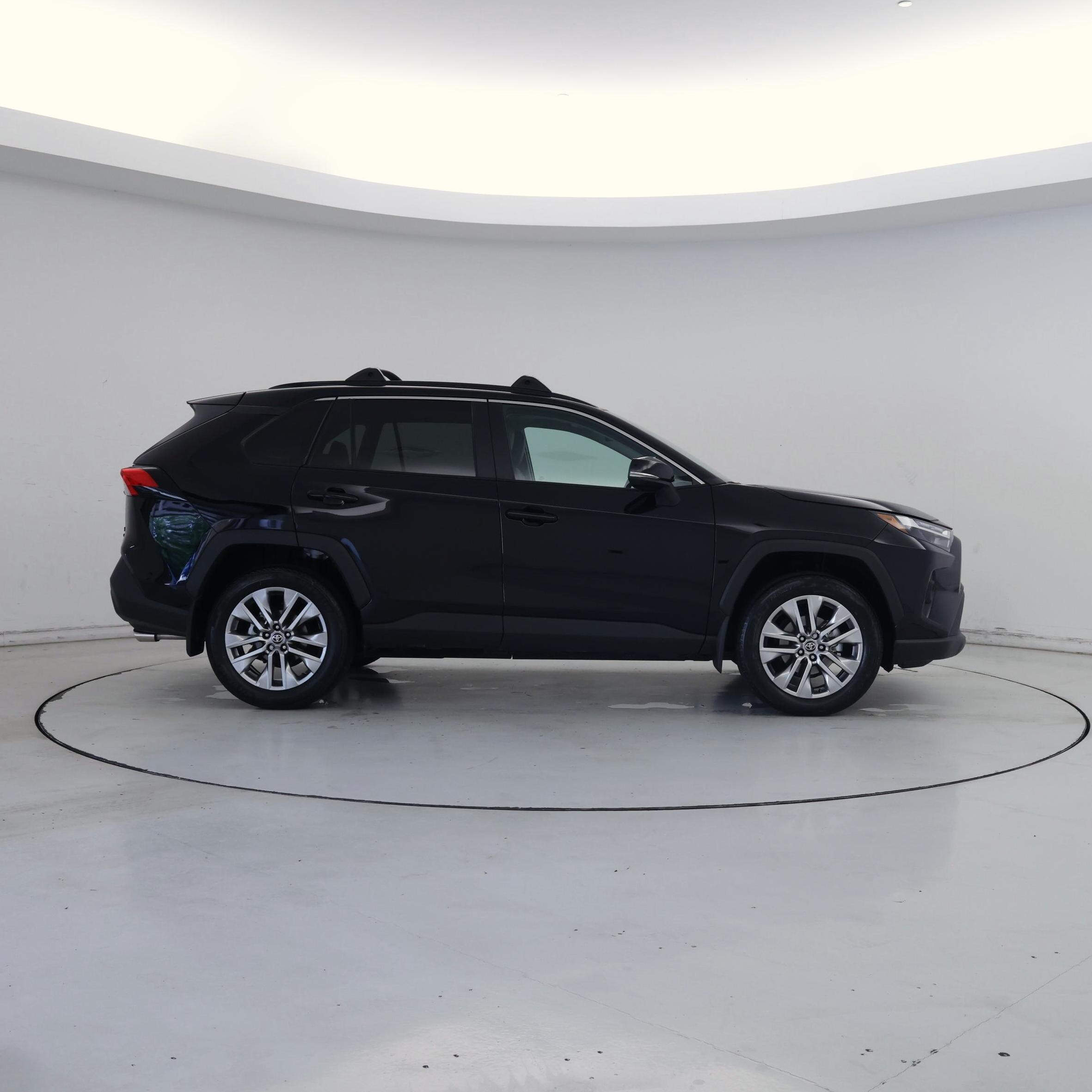 Thumbnail: 2025 Toyota RAV4 - 7
