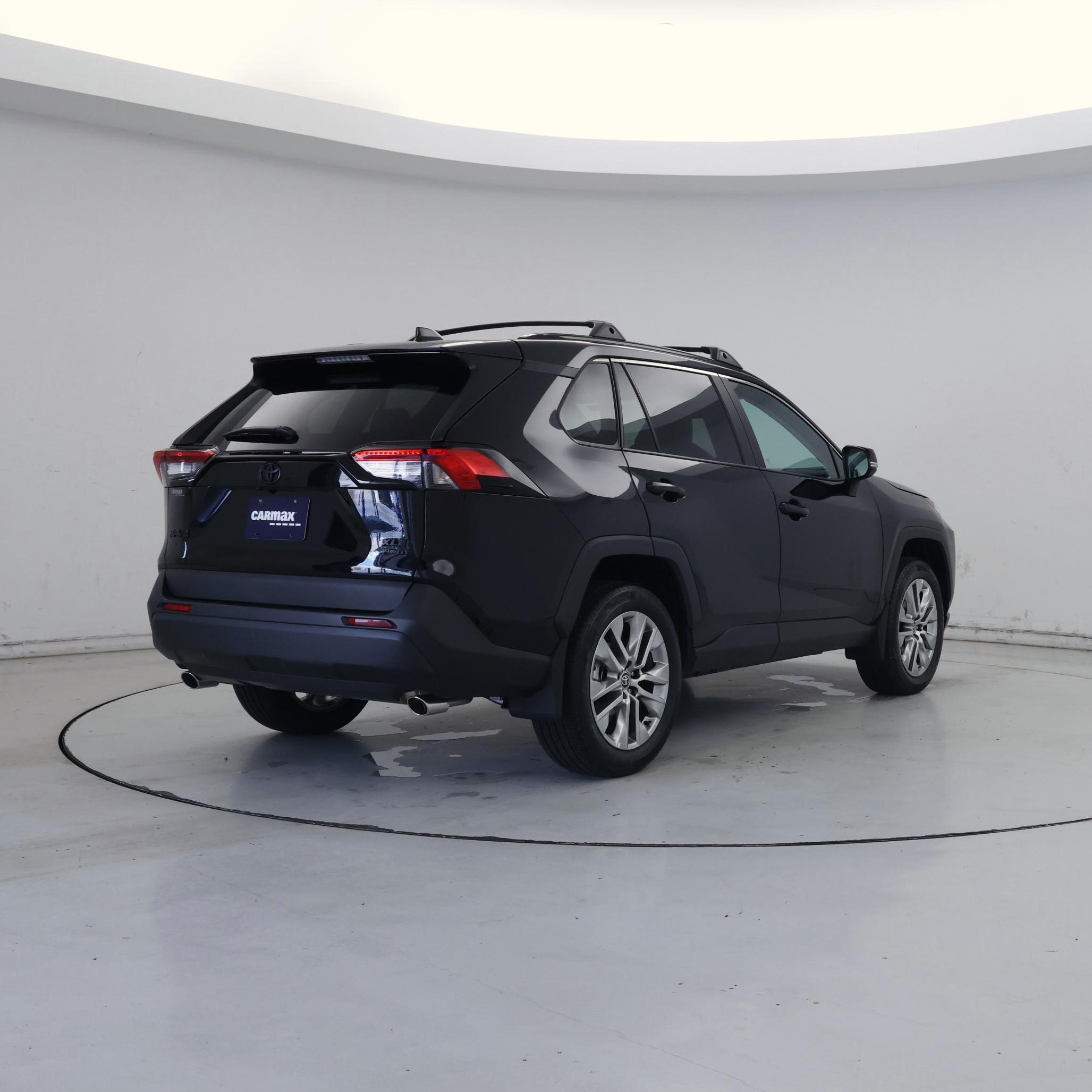 Thumbnail: 2025 Toyota RAV4 - 8
