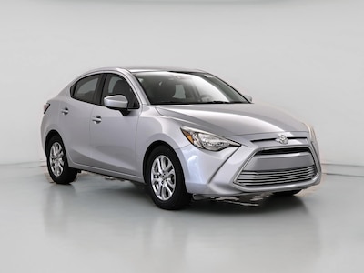 Silver 2018 Toyota Yaris iA