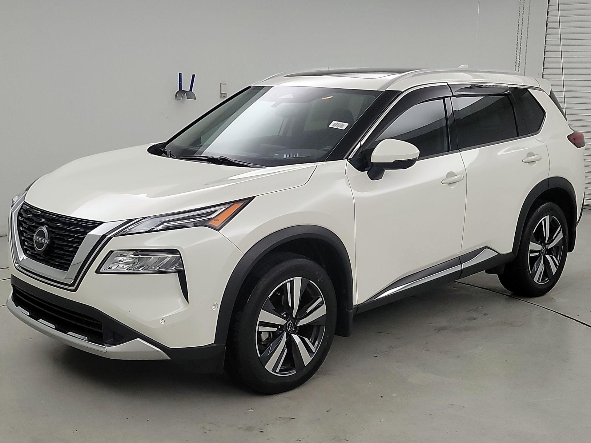 Thumbnail: 2023 Nissan Rogue - 3