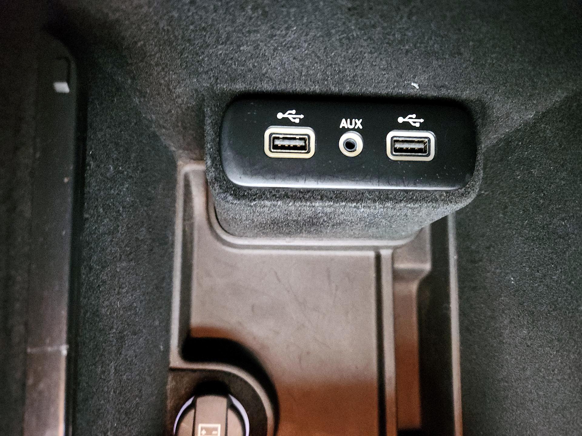 Thumbnail: 2018 Dodge Charger - 18