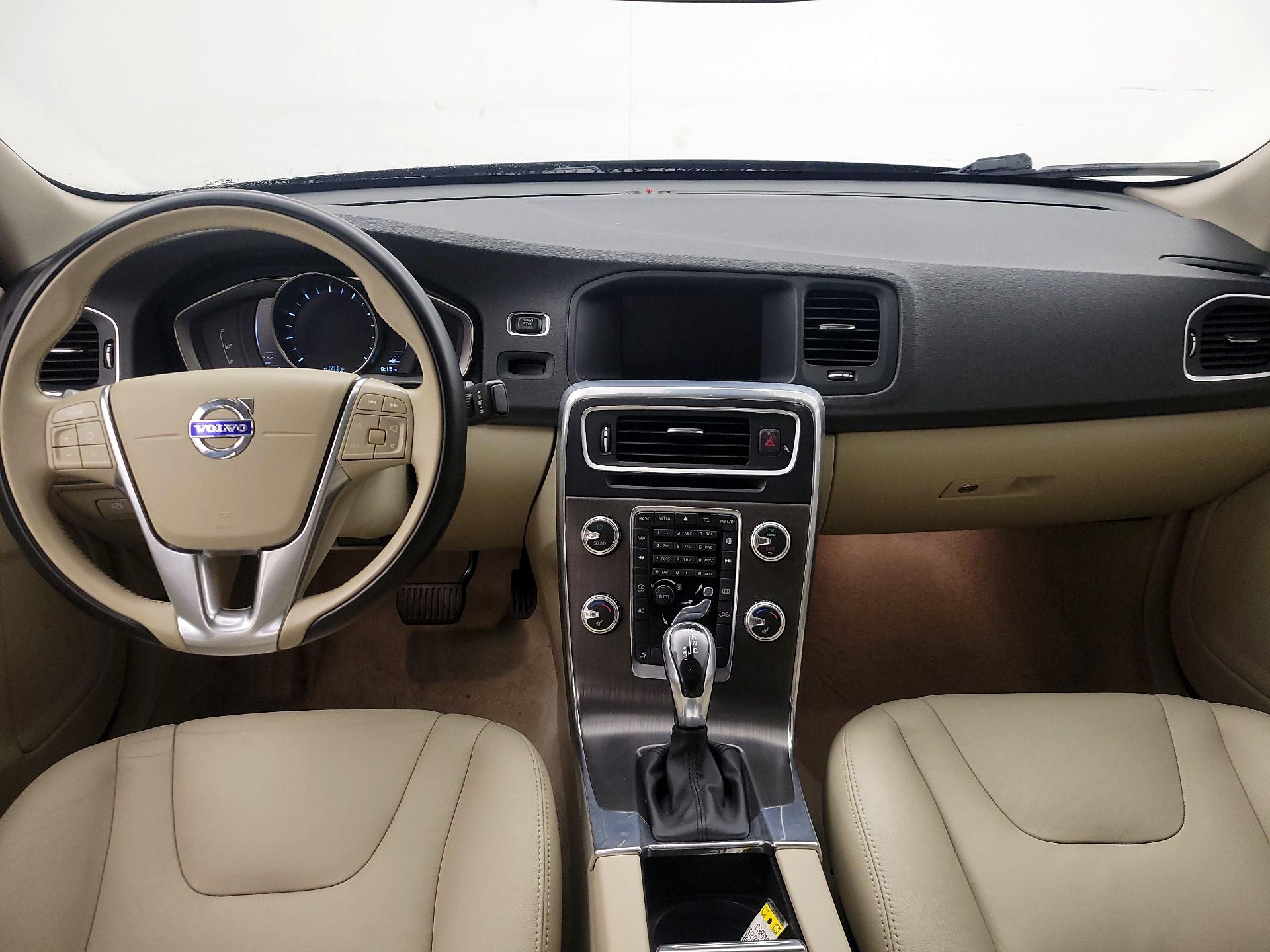 Thumbnail: 2016 Volvo S60 - 9