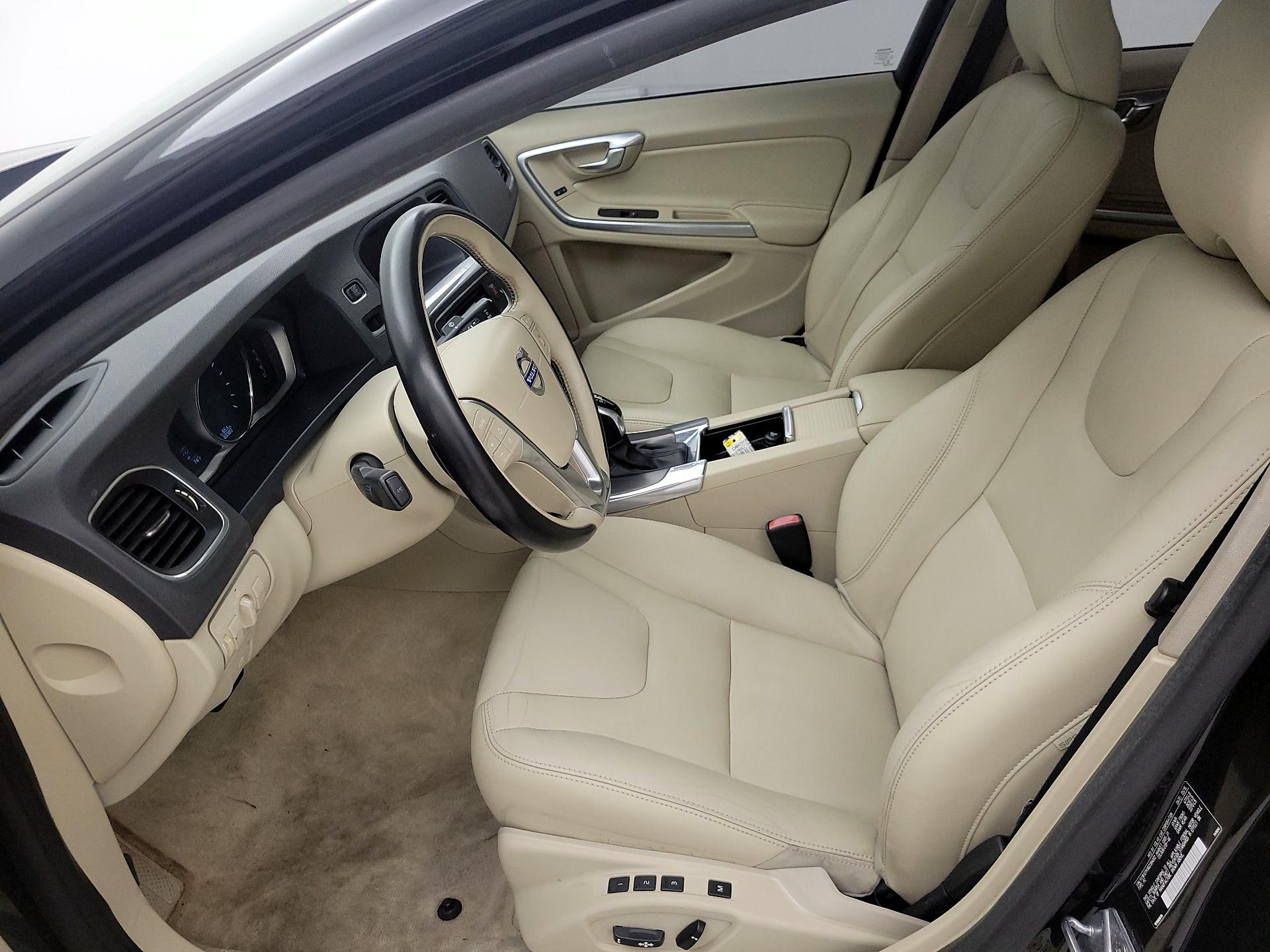 Thumbnail: 2016 Volvo S60 - 11
