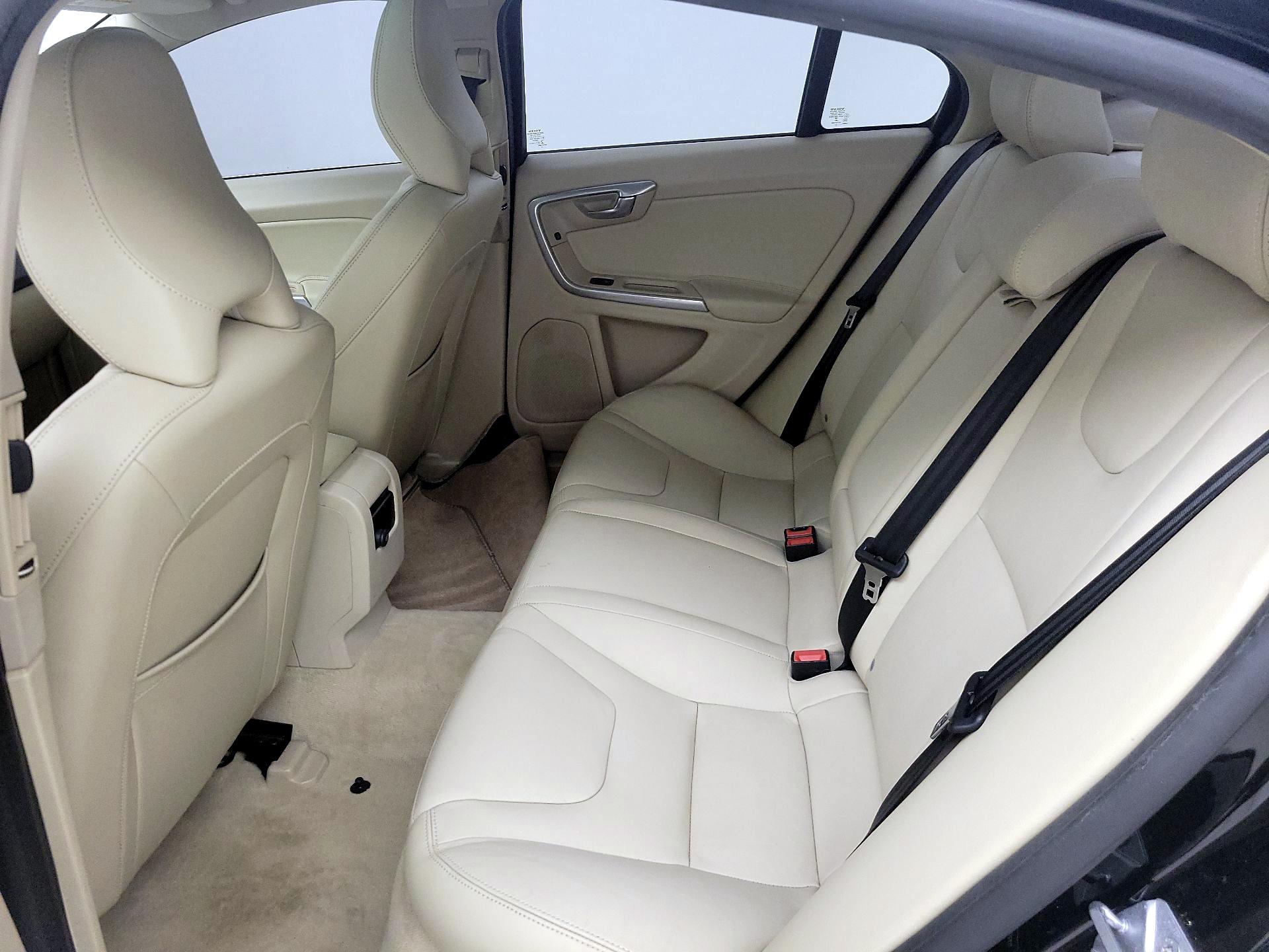 Thumbnail: 2016 Volvo S60 - 19