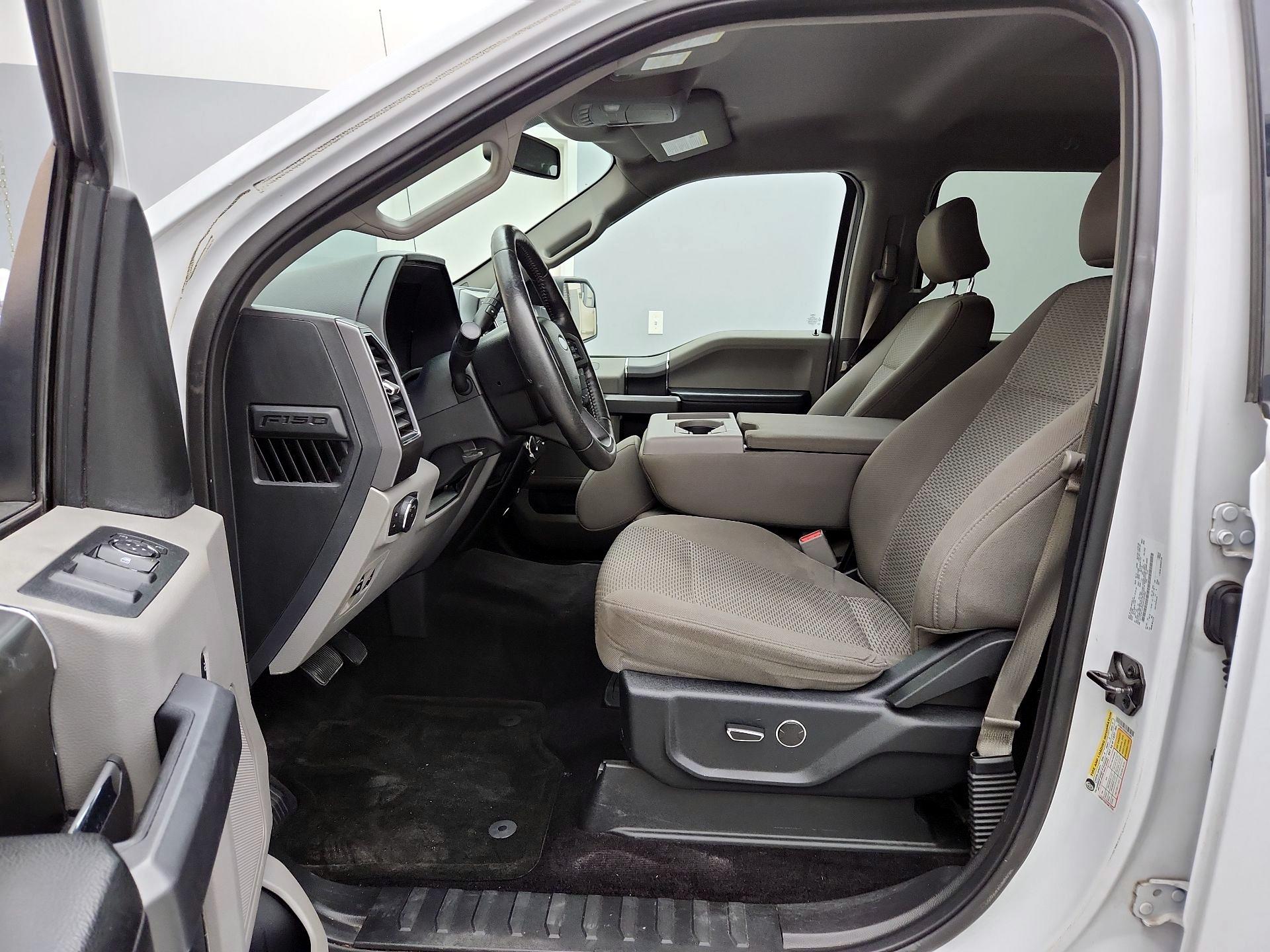 Thumbnail: 2017 Ford F-150 - 11