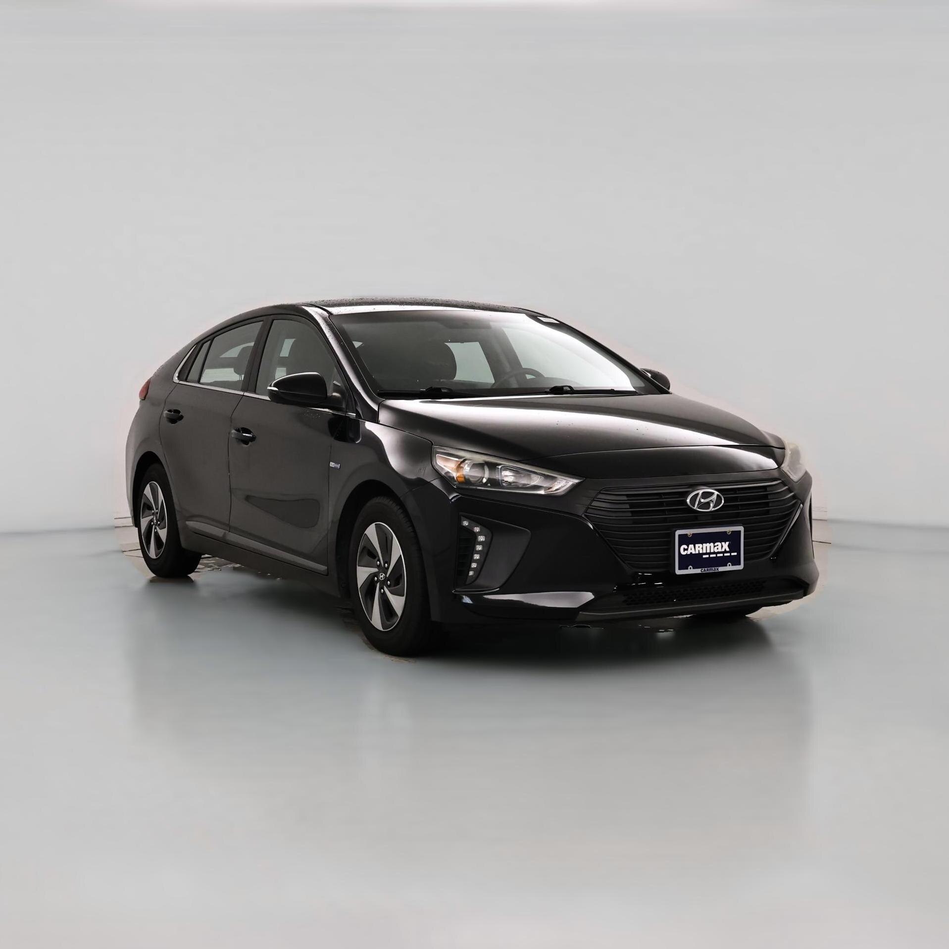 Thumbnail: 2017 Hyundai Ioniq - 1