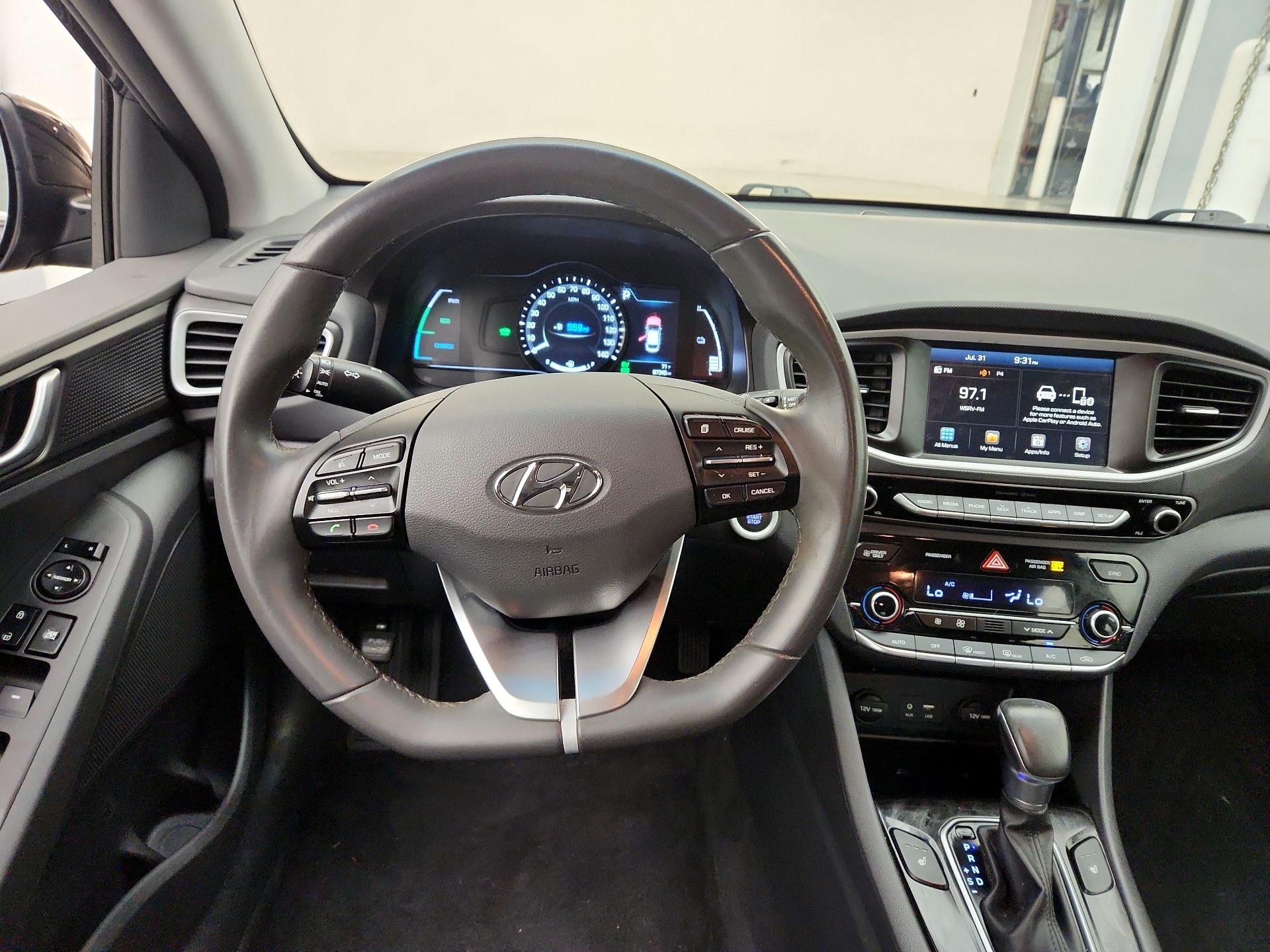 Thumbnail: 2017 Hyundai Ioniq - 10
