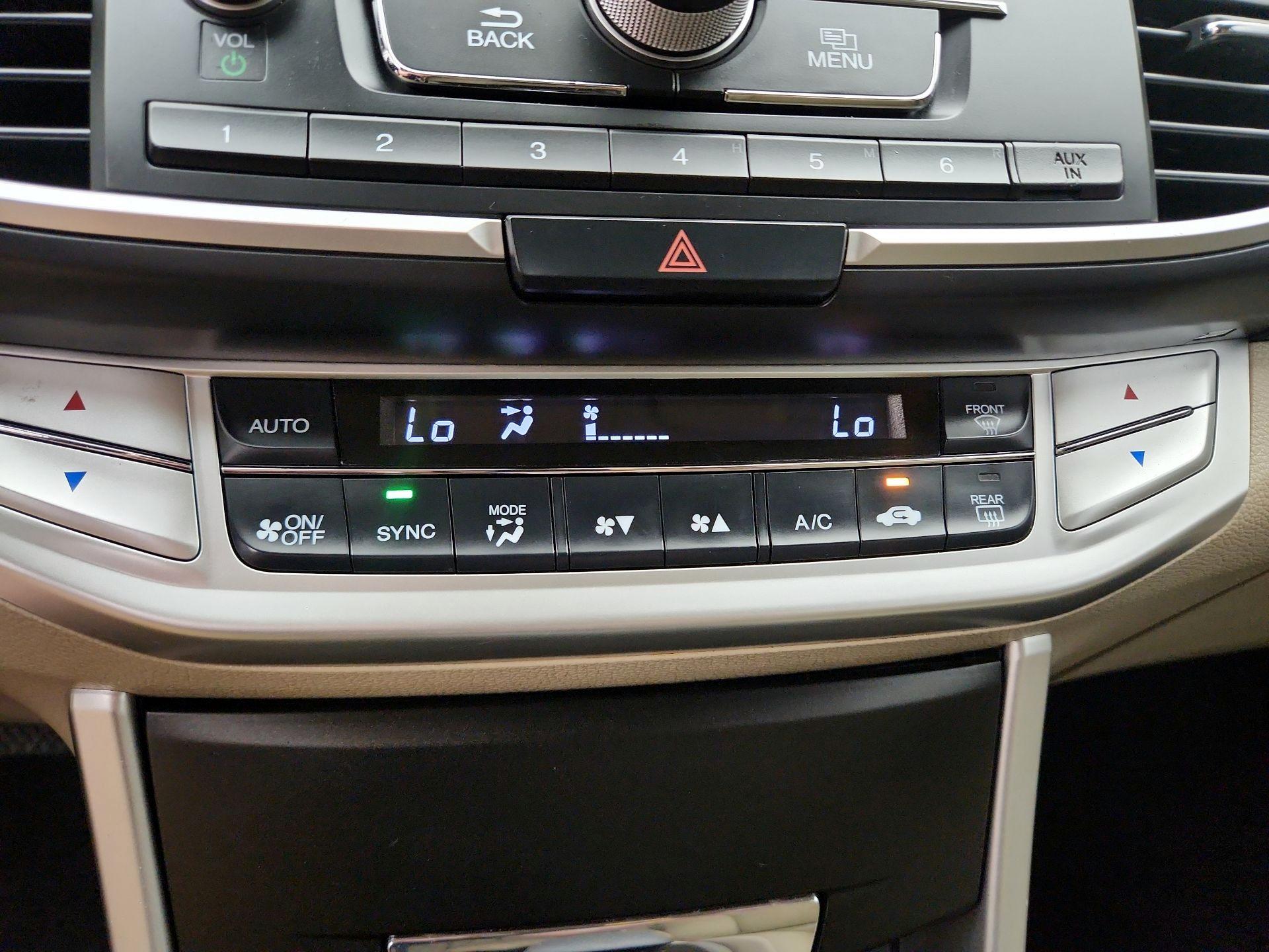 Thumbnail: 2014 Honda Accord - 16