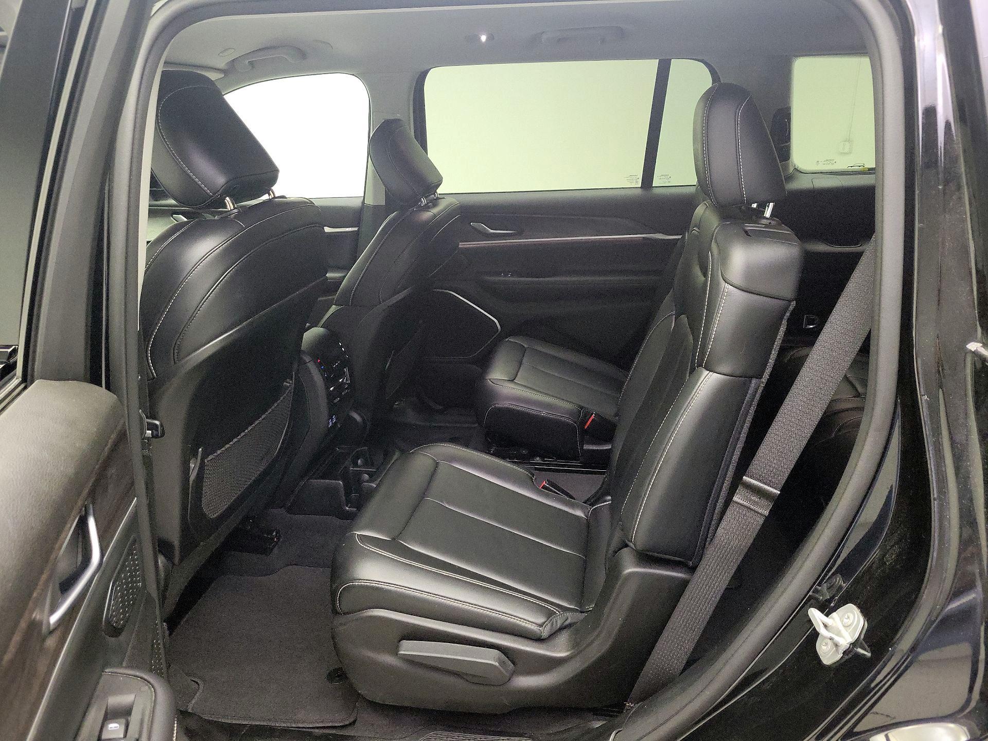 Thumbnail: 2021 Jeep Grand Cherokee L - 20
