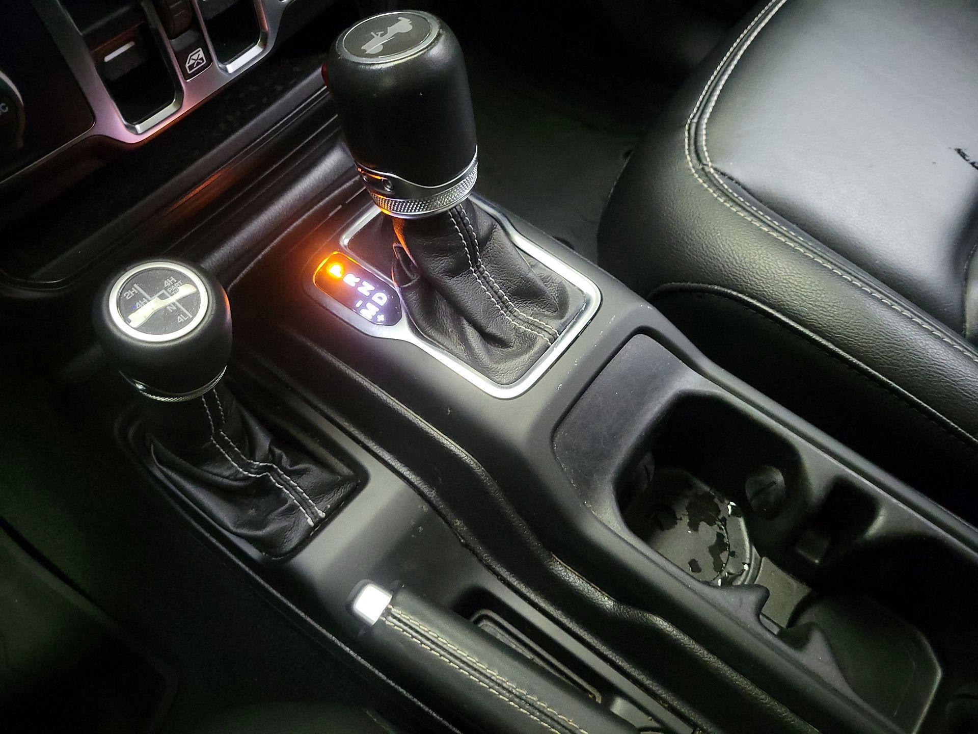 Thumbnail: 2022 Jeep Wrangler - 18