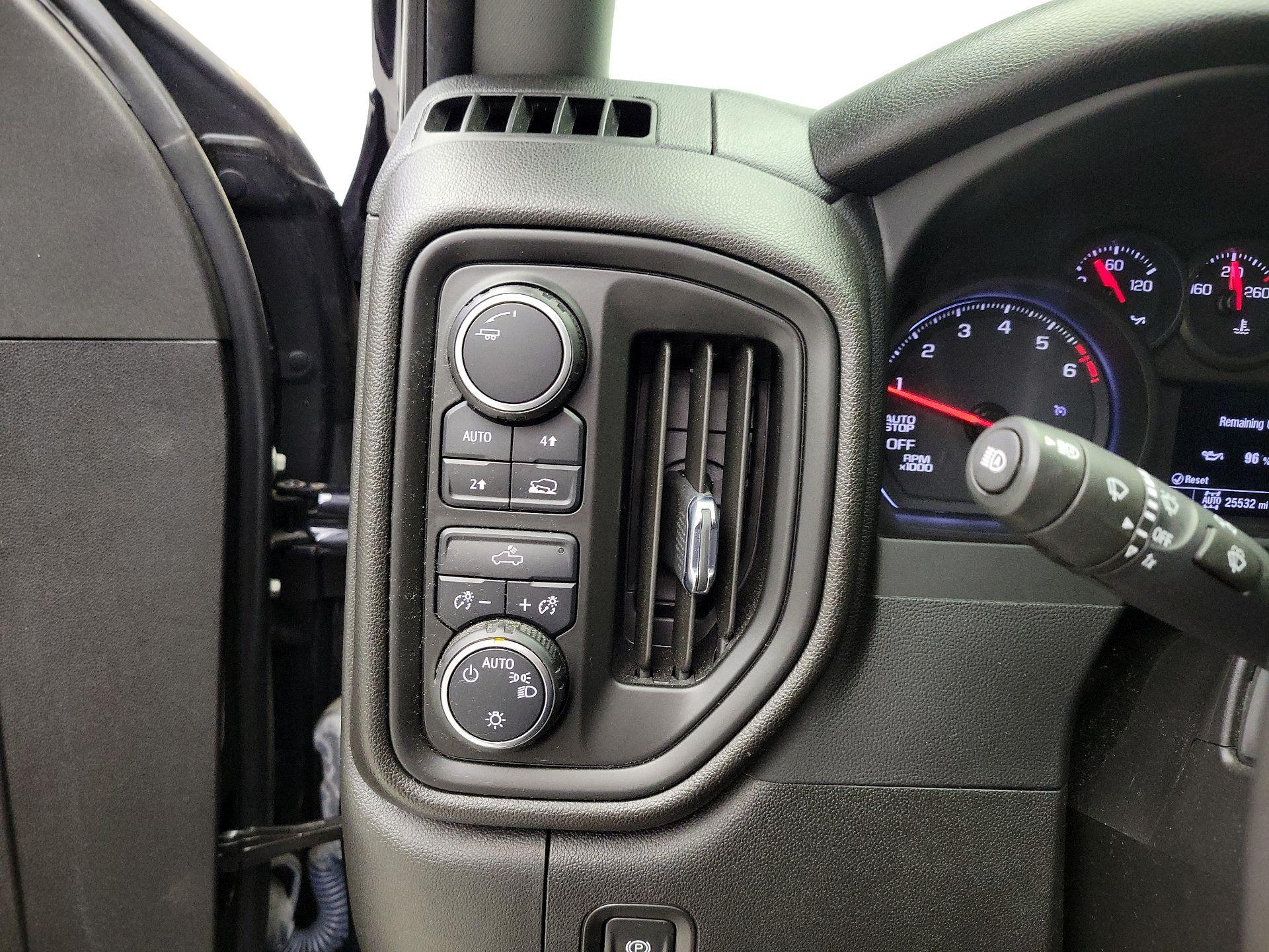 Thumbnail: 2022 Chevrolet Silverado 1500 - 13
