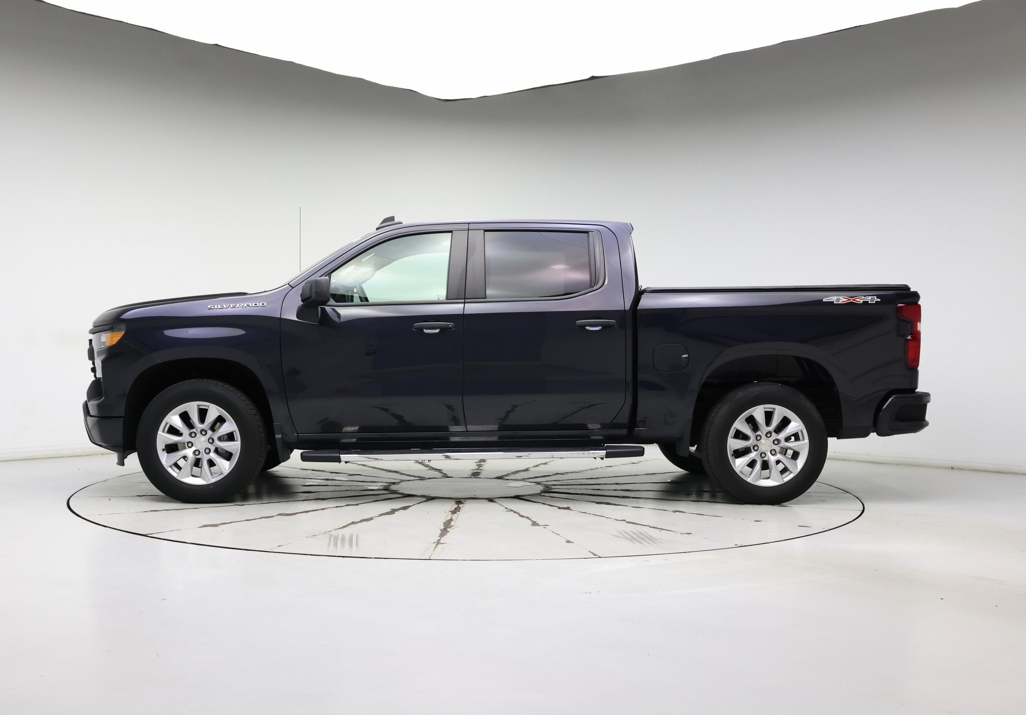 Thumbnail: 2022 Chevrolet Silverado 1500 - 3
