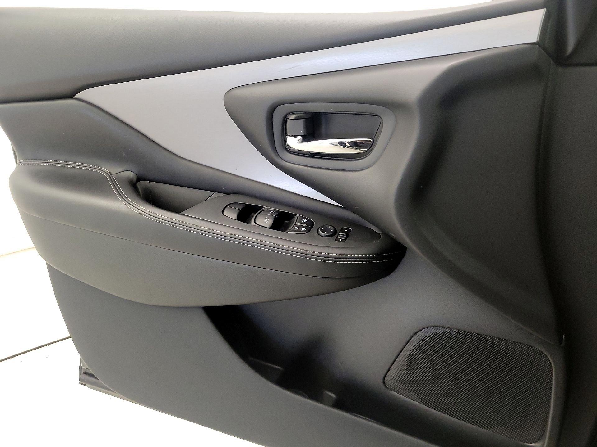 Thumbnail: 2019 Nissan Murano - 12