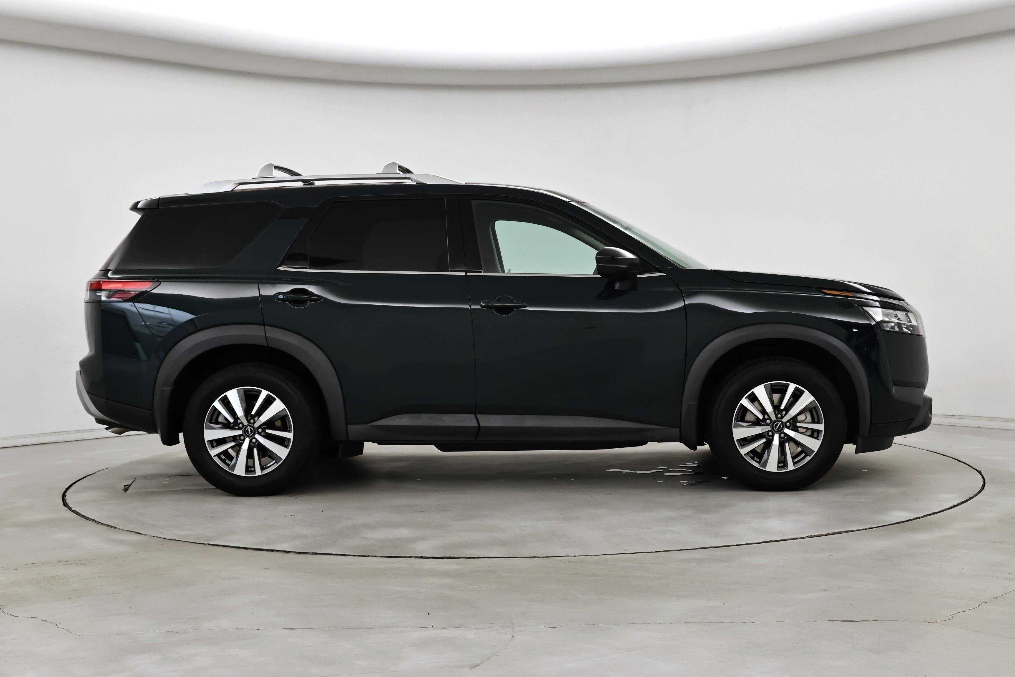 Thumbnail: 2022 Nissan Pathfinder - 7