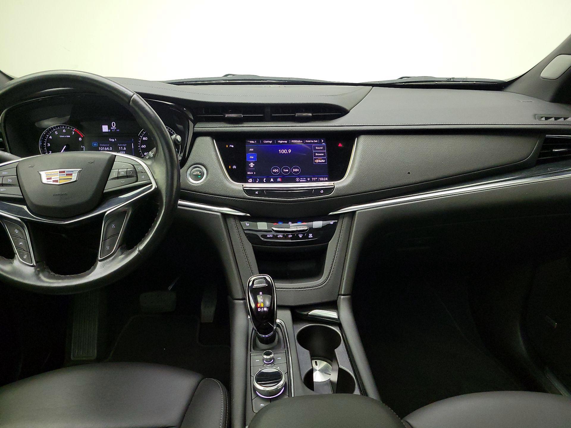 Thumbnail: 2023 Cadillac XT5 - 9