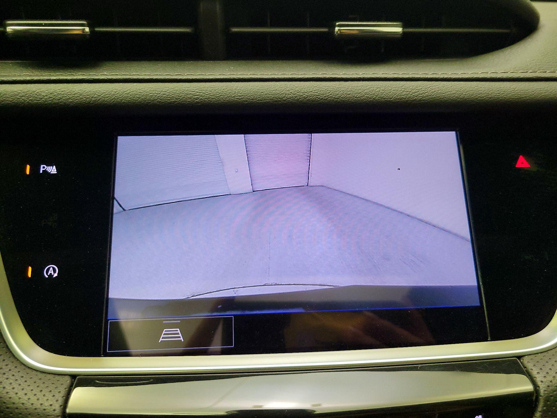 Thumbnail: 2023 Cadillac XT5 - 15