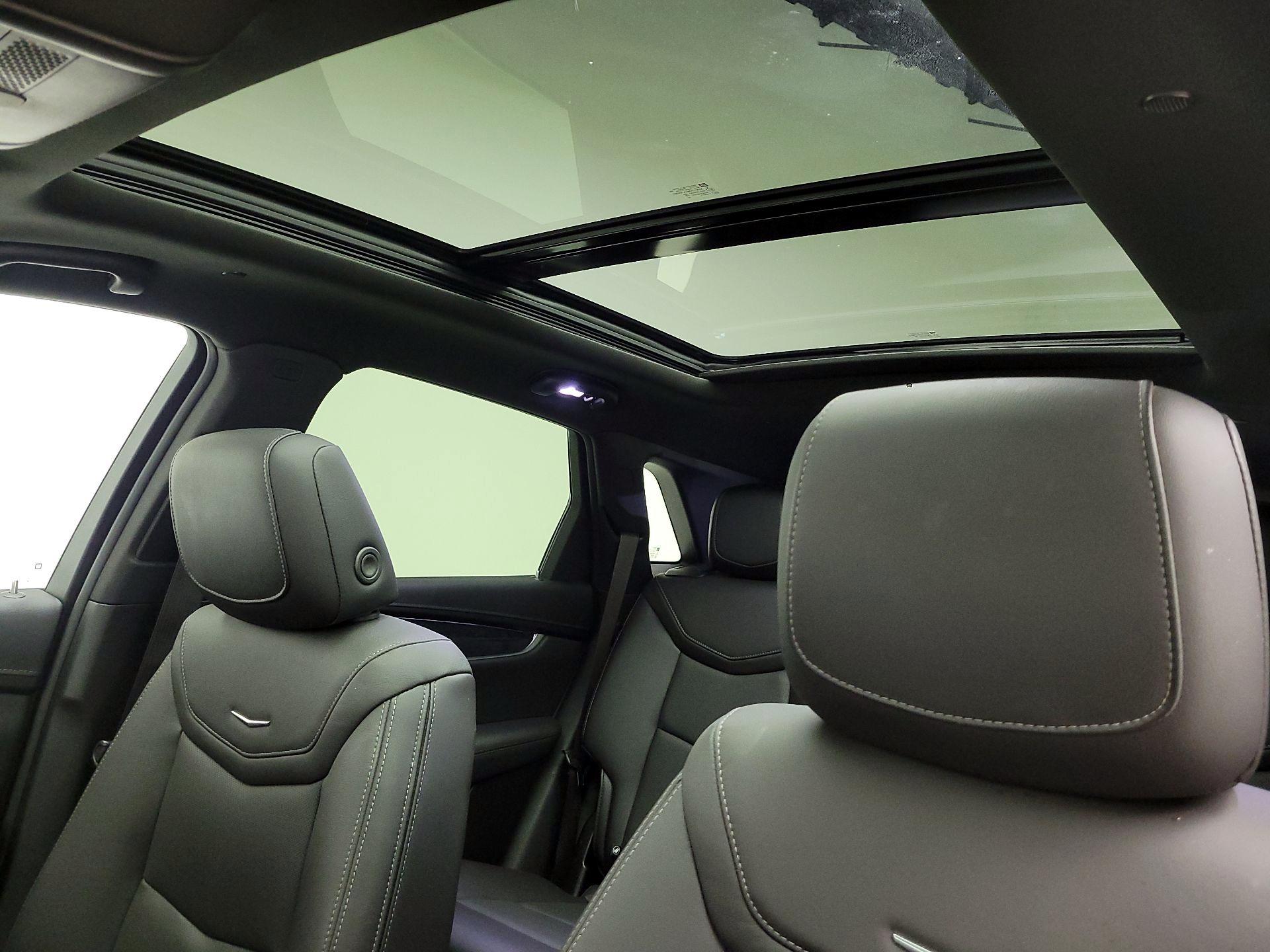 Thumbnail: 2023 Cadillac XT5 - 20