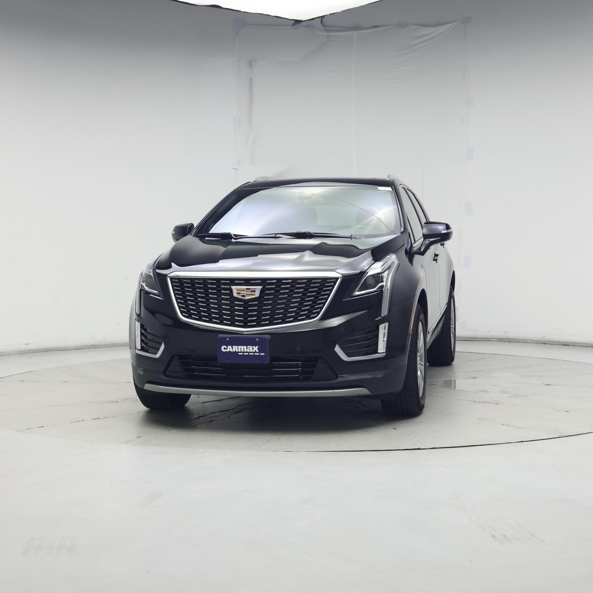 Thumbnail: 2023 Cadillac XT5 - 4