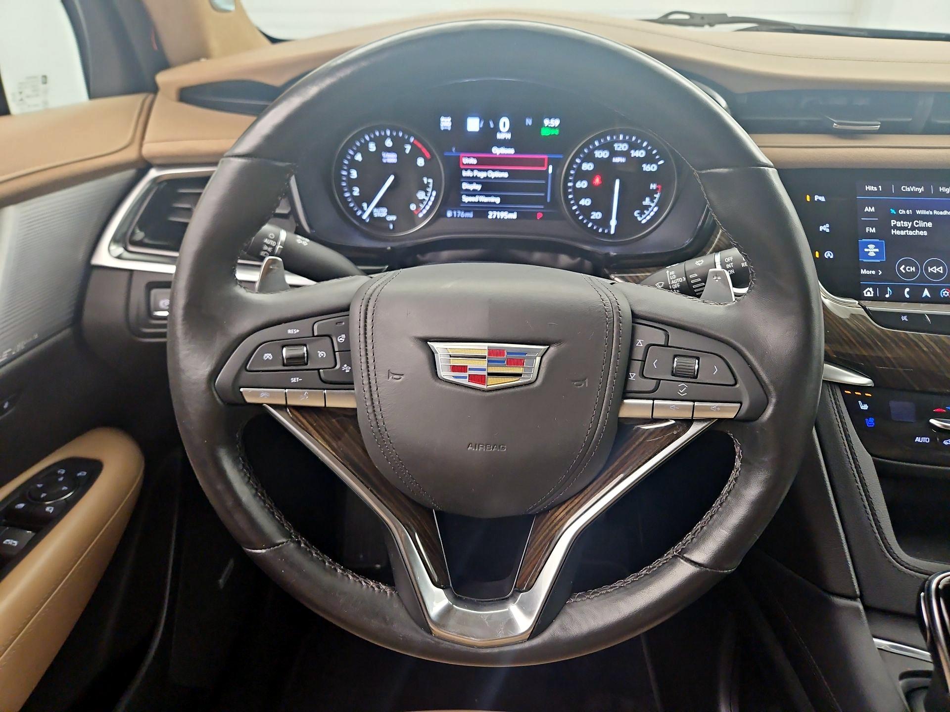Thumbnail: 2022 Cadillac XT6 - 10