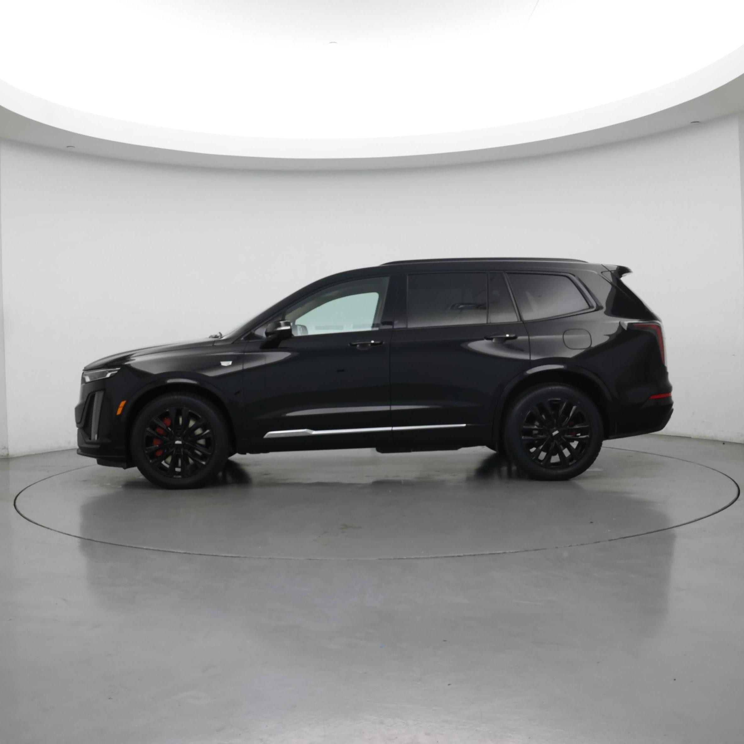 Thumbnail: 2022 Cadillac XT6 - 3