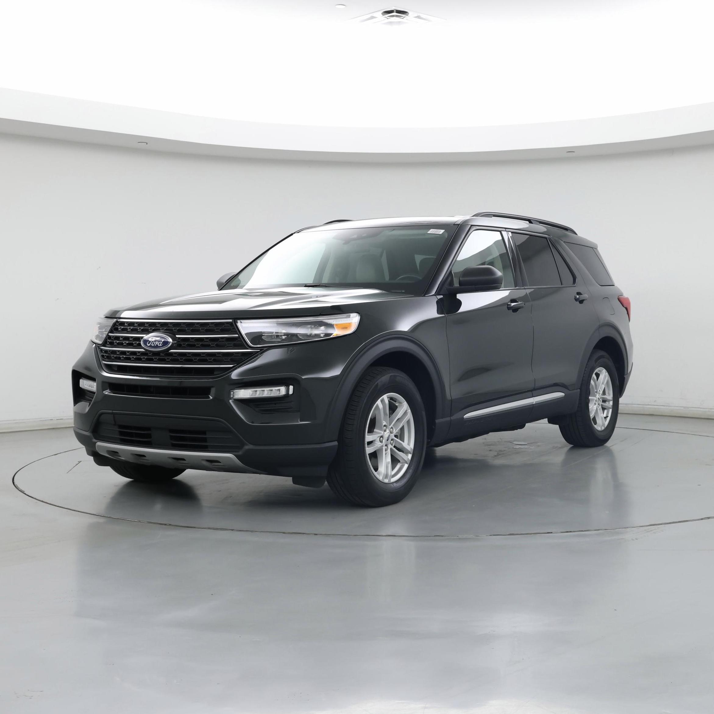 Thumbnail: 2022 Ford Explorer - 4