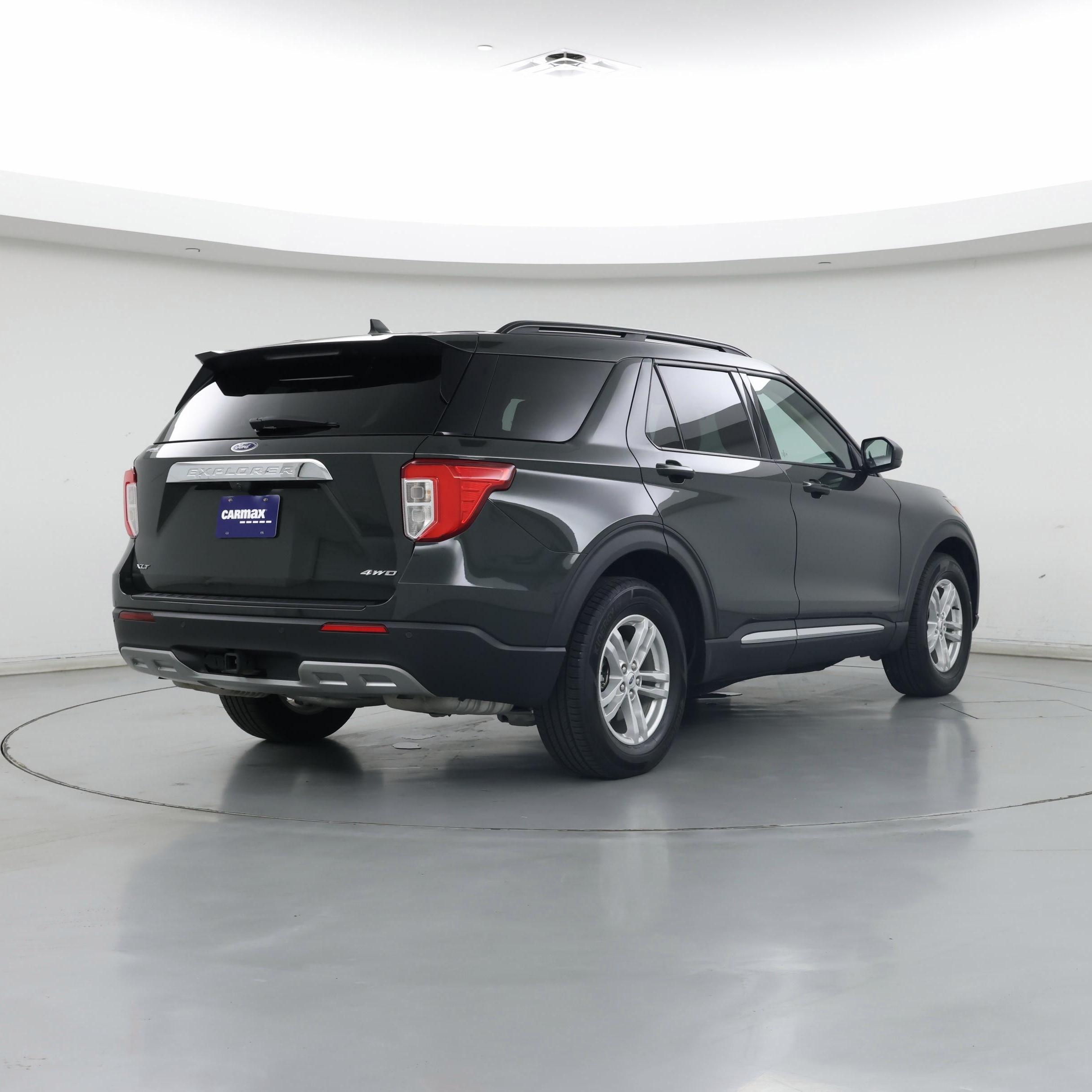 Thumbnail: 2022 Ford Explorer - 8