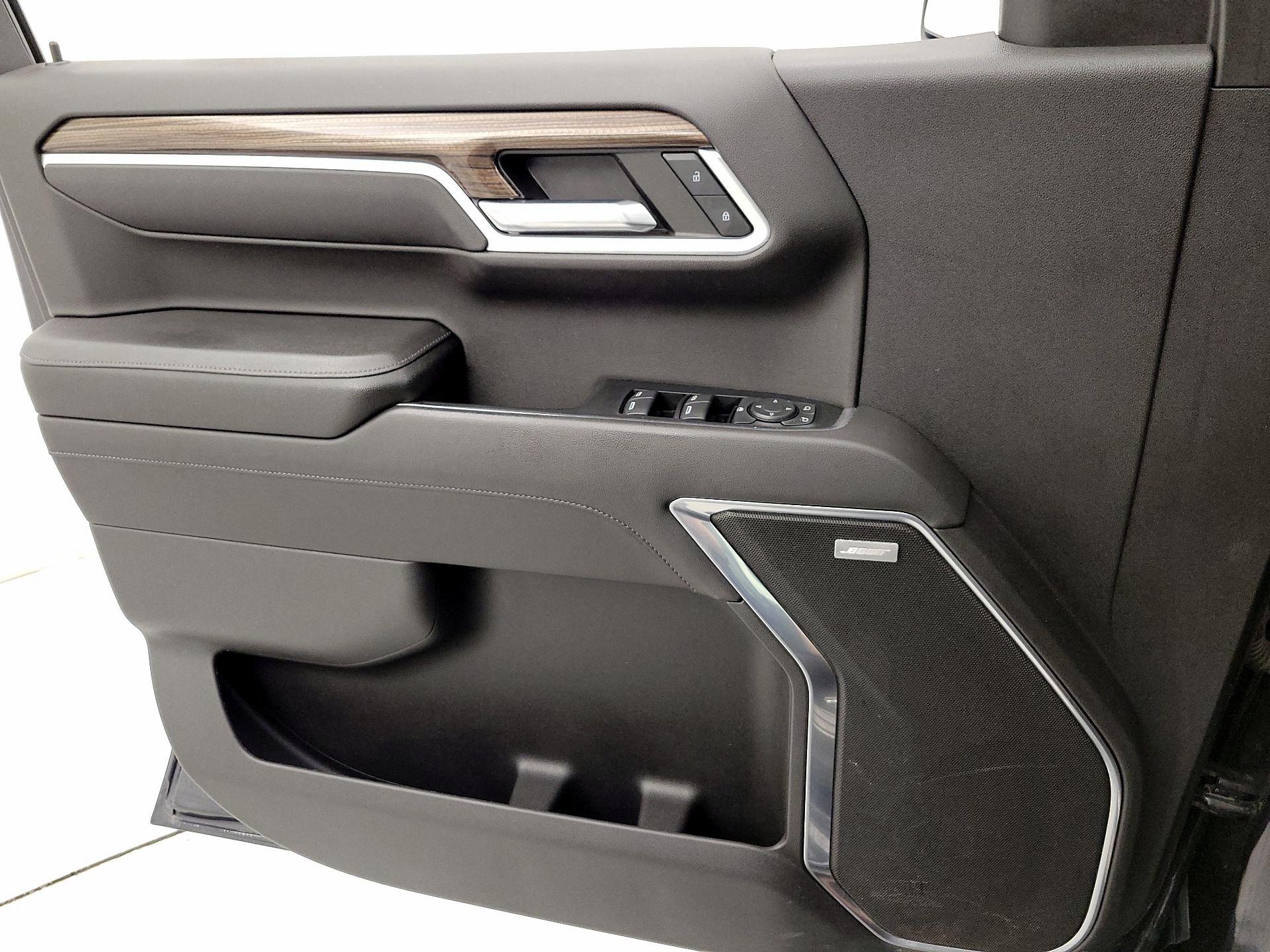 Thumbnail: 2022 Chevrolet Silverado 1500 - 12