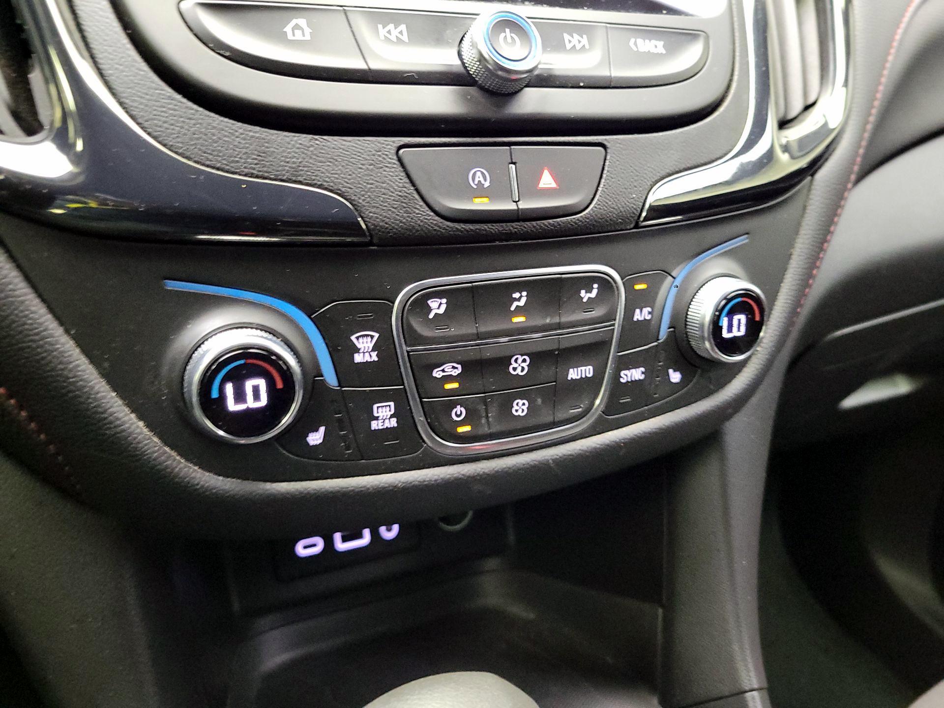 Thumbnail: 2022 Chevrolet Equinox - 16