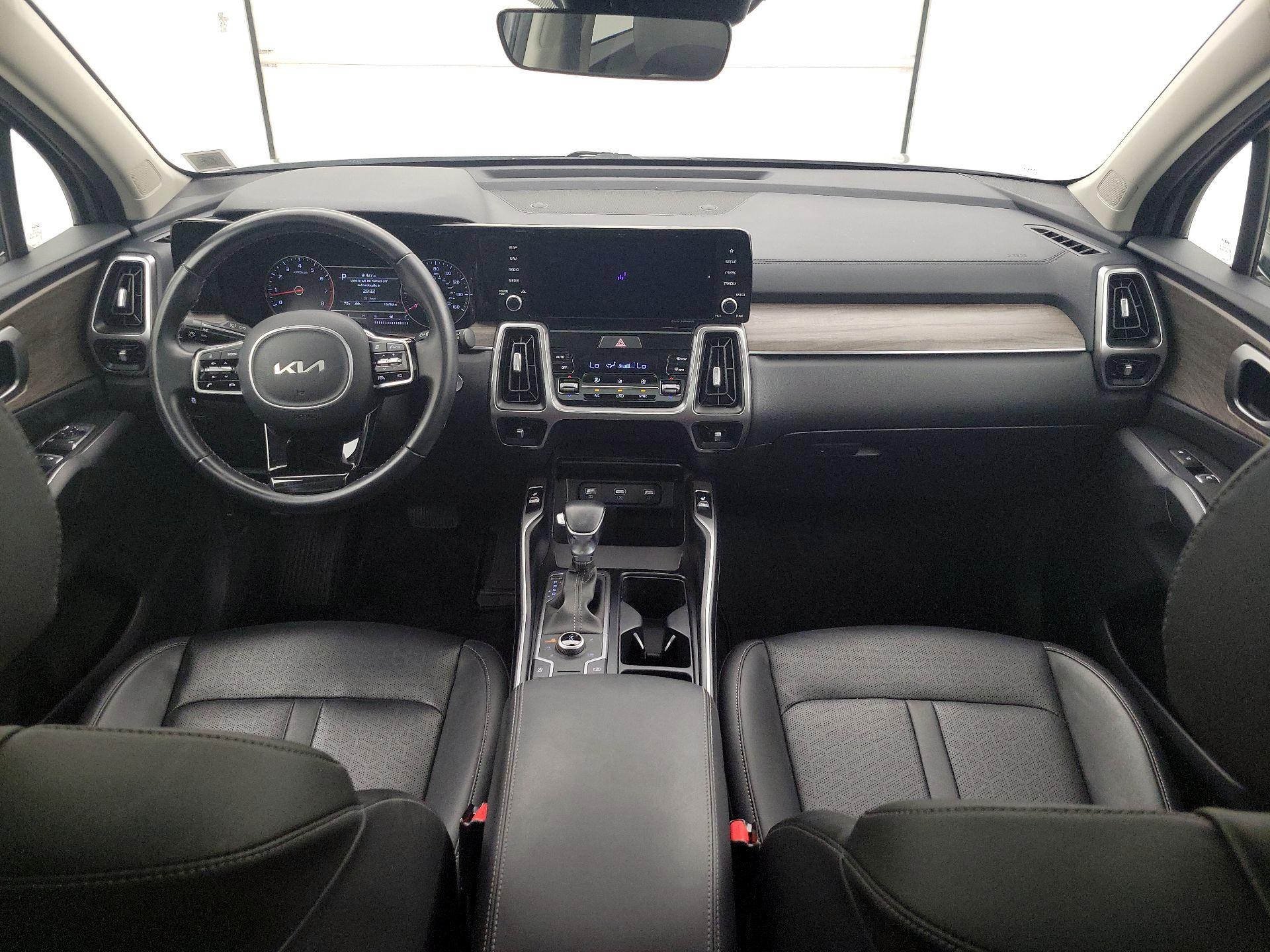 Thumbnail: 2022 Kia Sorento - 9