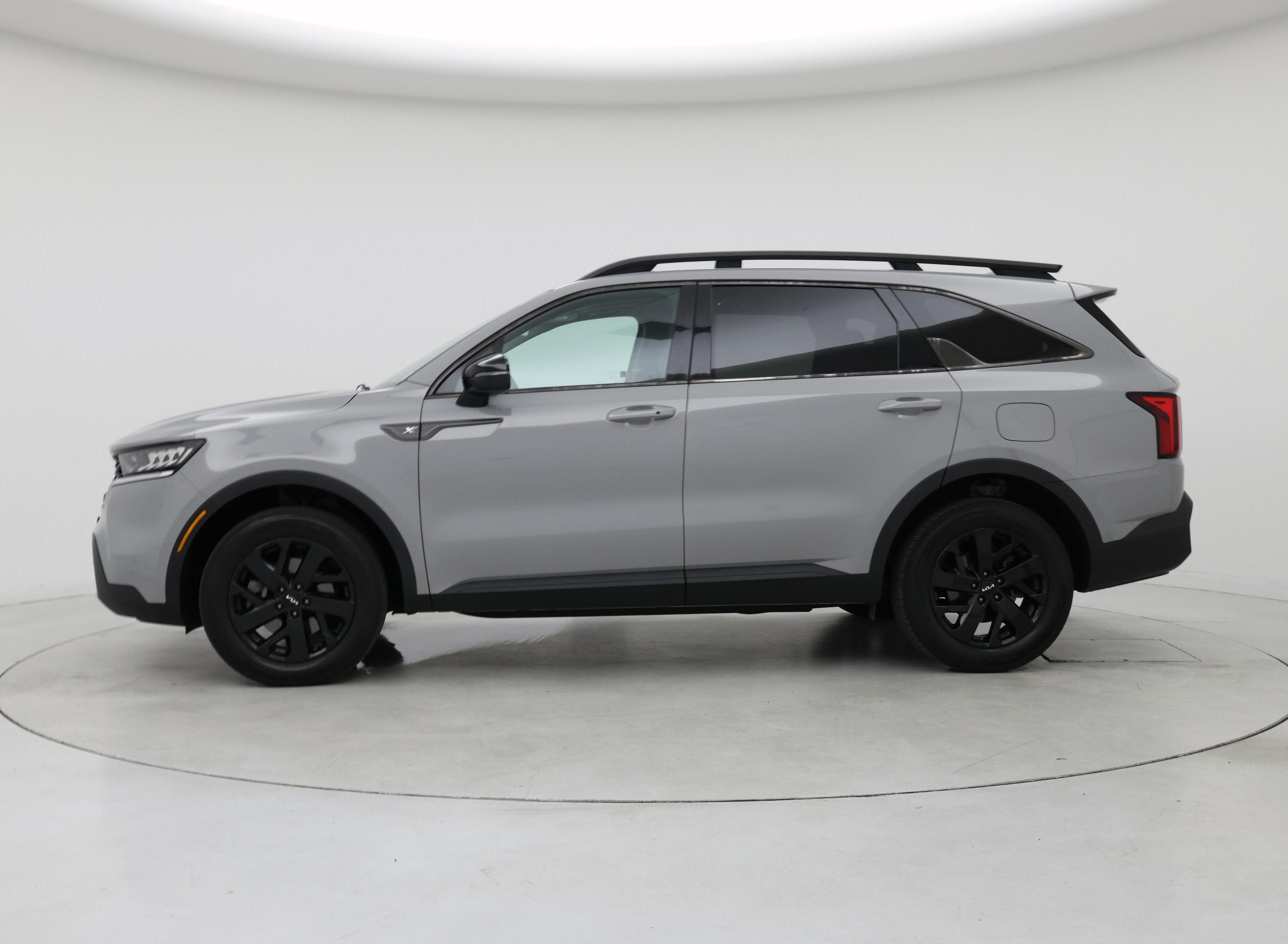 Thumbnail: 2022 Kia Sorento - 3