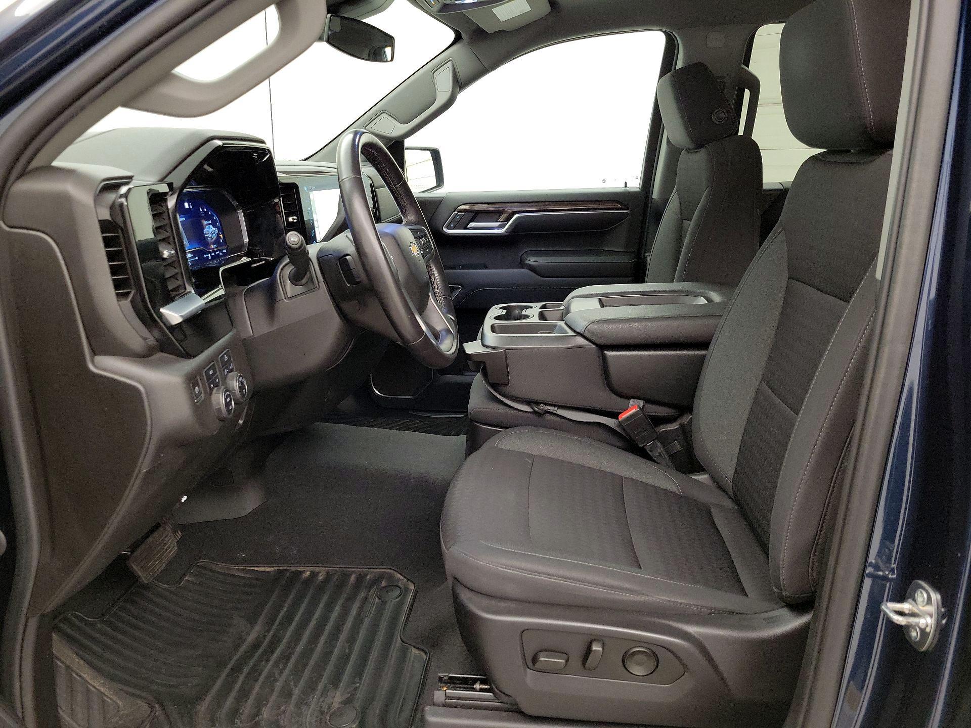 Thumbnail: 2022 Chevrolet Silverado 1500 - 11