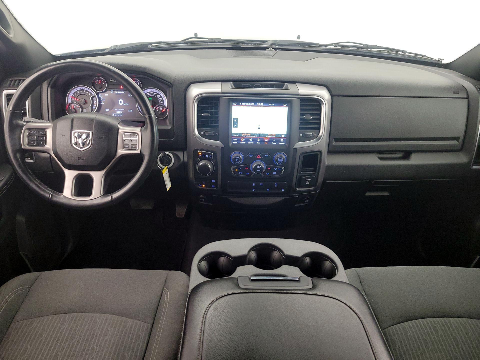 Thumbnail: 2022 RAM 1500 Classic - 9