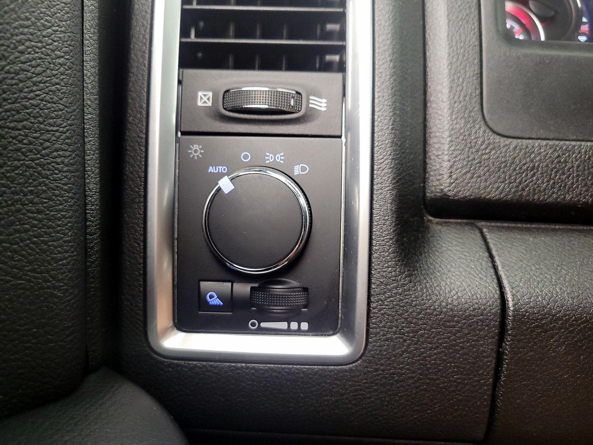 Thumbnail: 2022 RAM 1500 Classic - 13
