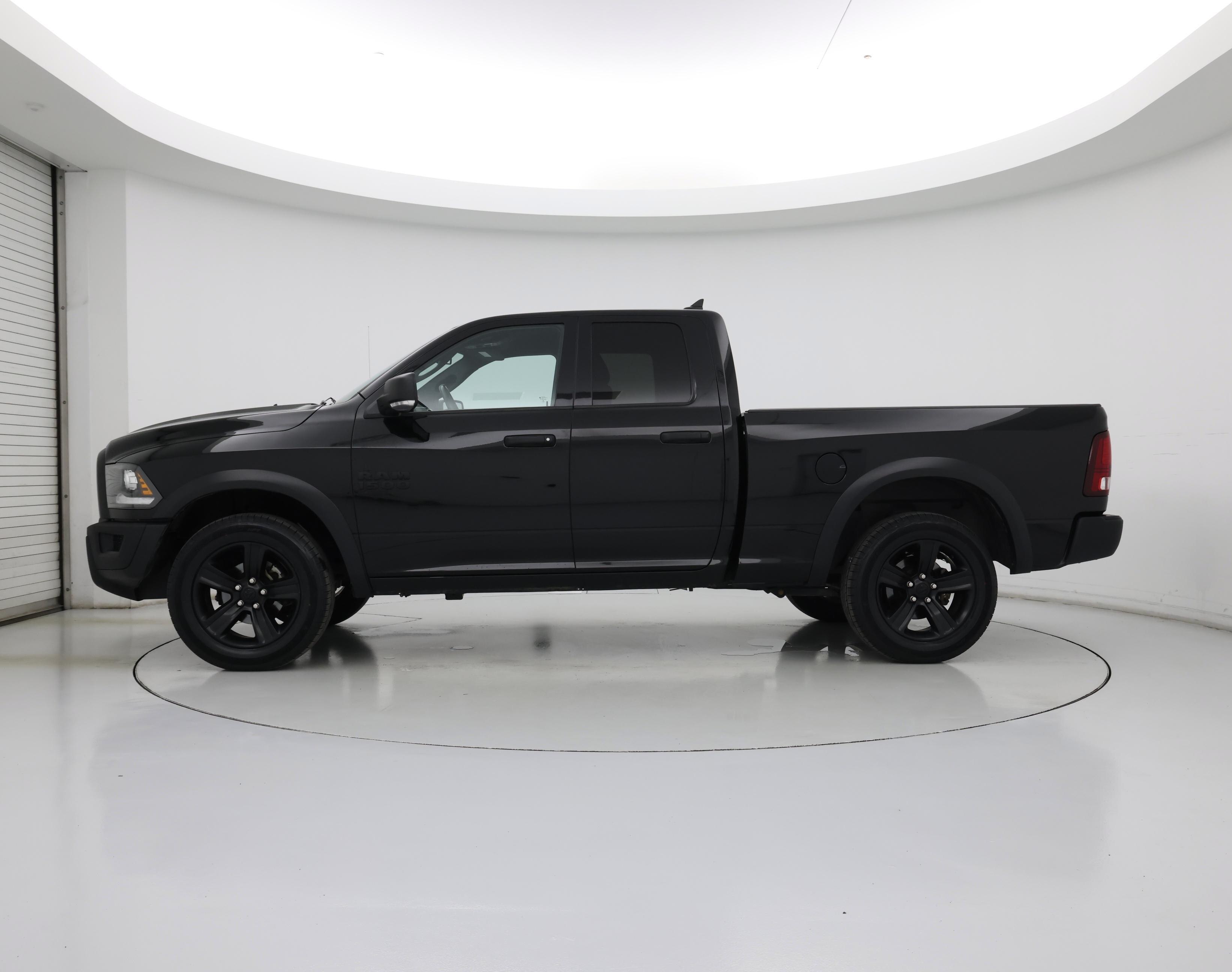 Thumbnail: 2022 RAM 1500 Classic - 3